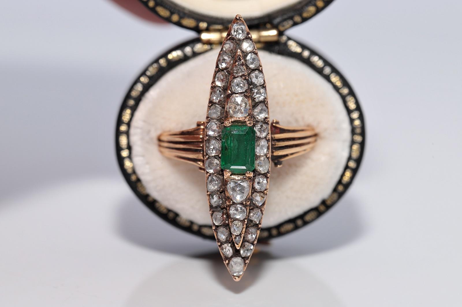 In ottime condizioni.
Il peso totale è di 5,7 grammi.
Totalmente è un diamante di 1,05 ct.
Il diamante ha un colore H-I-J e una purezza s1-s2-s3-Pique 1.
Totalmente è smeraldo da 0,50 ct.
La misura dell'anello è US 8
Possiamo realizzare qualsiasi
