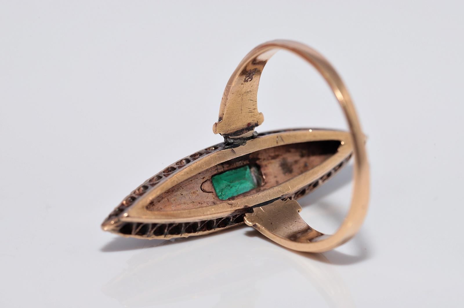 Anello antico CIRCA 1900 con diamante naturale taglio rosa e smeraldo Navette in vendita 1