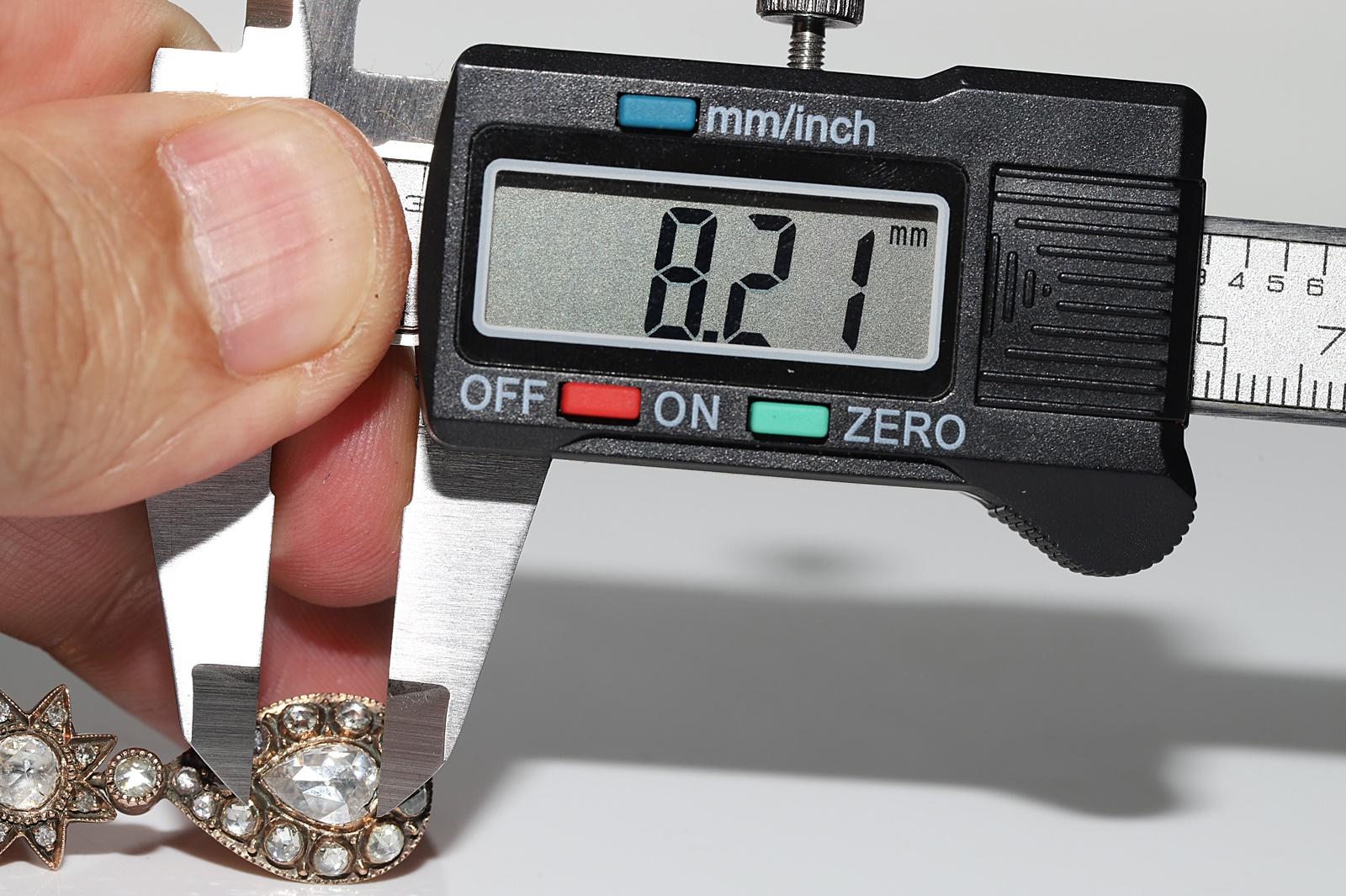 Pendiente de gota de diamante natural talla rosa en oro de 12 quilates otomano antiguo circa 1900 en venta 7