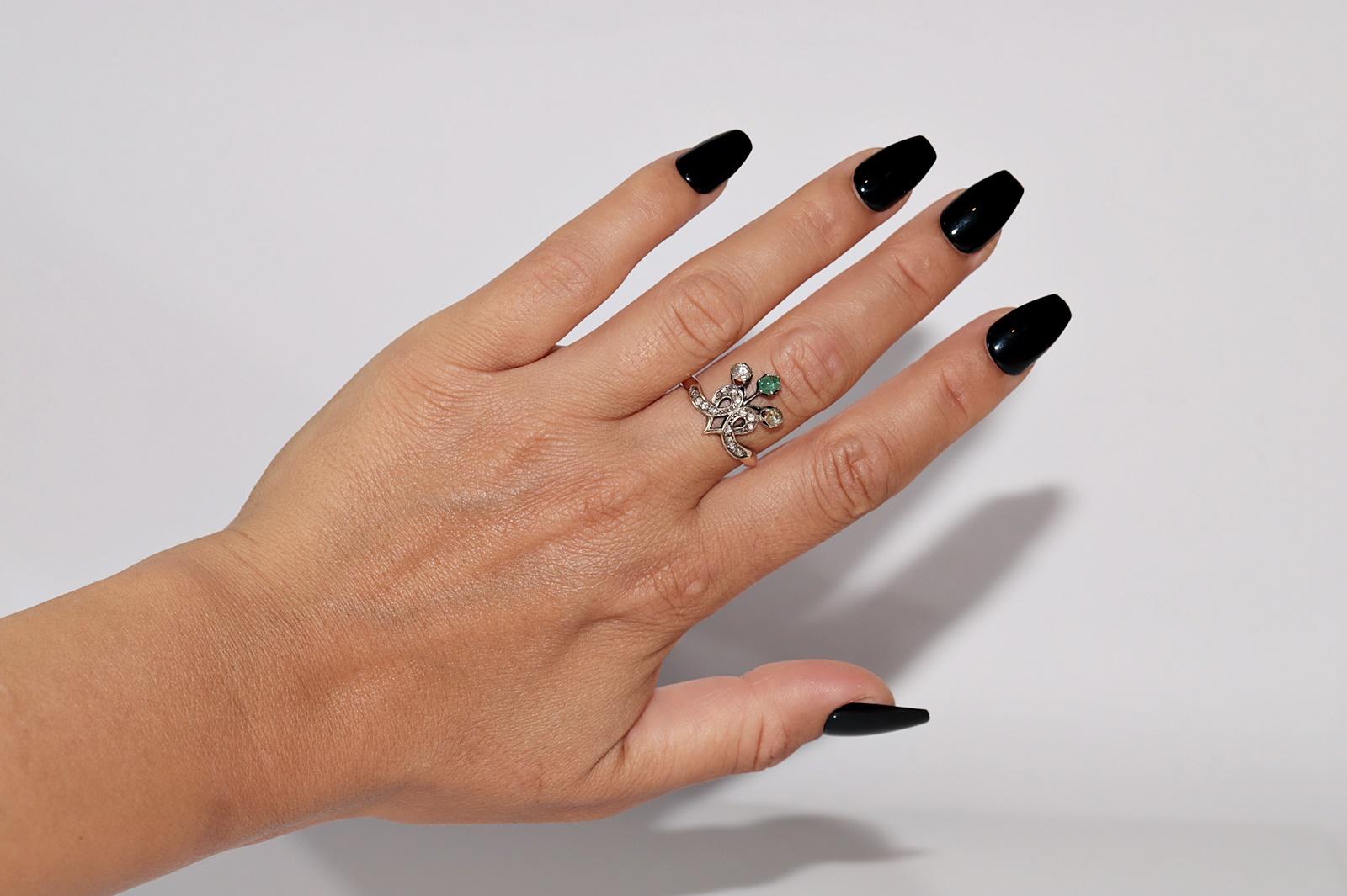 Antiker Ottomane 14k Gold Ring mit Diamanten im natürlichen Rosenschliff und Smaragd im Rosenschliff, um 1900 im Angebot 6