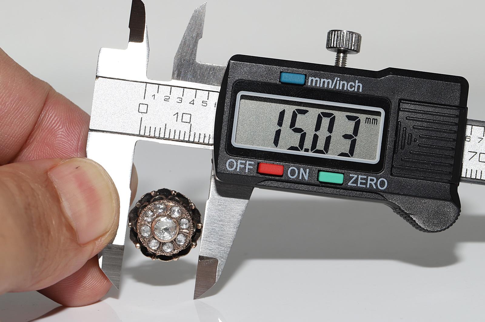 Boucles d'oreilles anciennes en or 8k Circa 1900, diamant naturel taillé en rose en vente 6