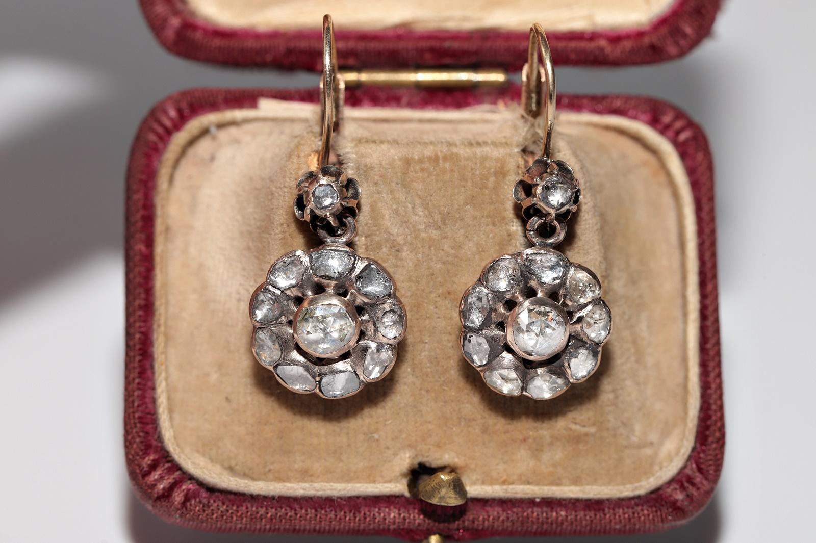 In very good condition.
Total weight is 5.3 grams.
Totally is diamond 1.50 ct.
Acid tested to be 8k real gold.
Box is not included.
Please contact for any questions.
