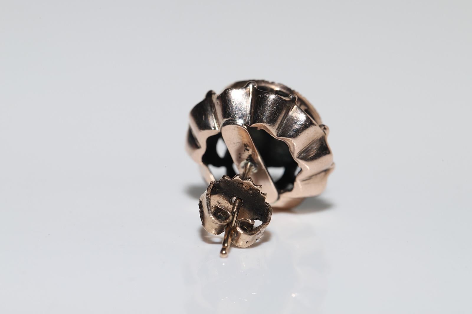 Boucles d'oreilles anciennes en or 8k Circa 1900, diamant naturel taillé en rose en vente 1