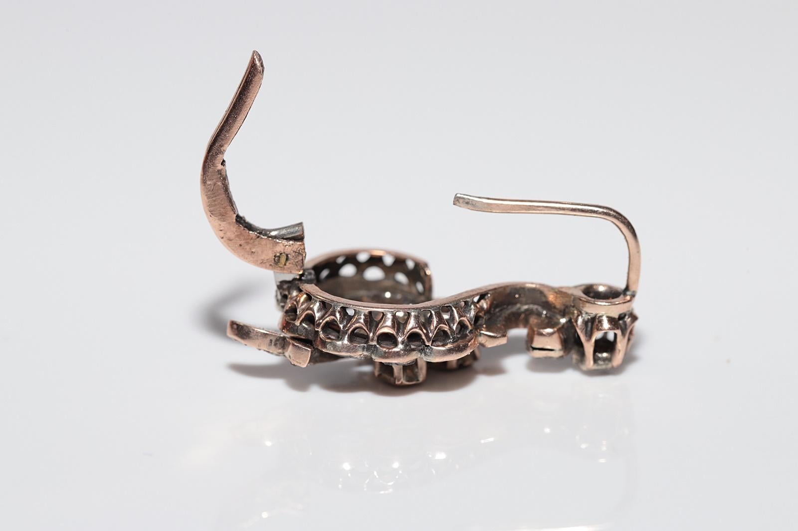 Boucles d'oreilles anciennes en or 8k Circa 1900, diamant naturel taillé en rose en vente 2