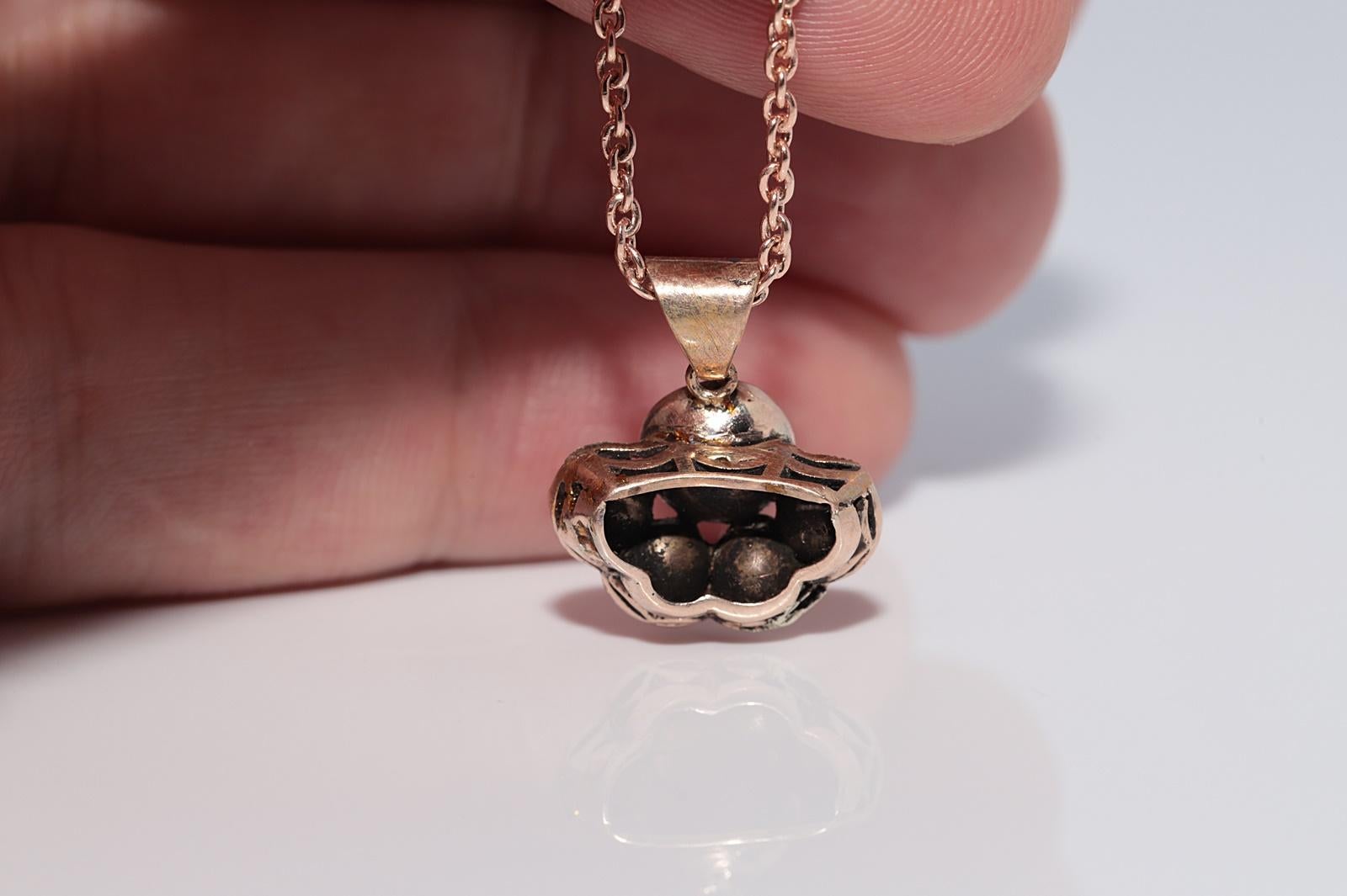 Collier pendentif ottoman ancien des années 1900 en or 8 carats avec diamants naturels taille rose en vente 3