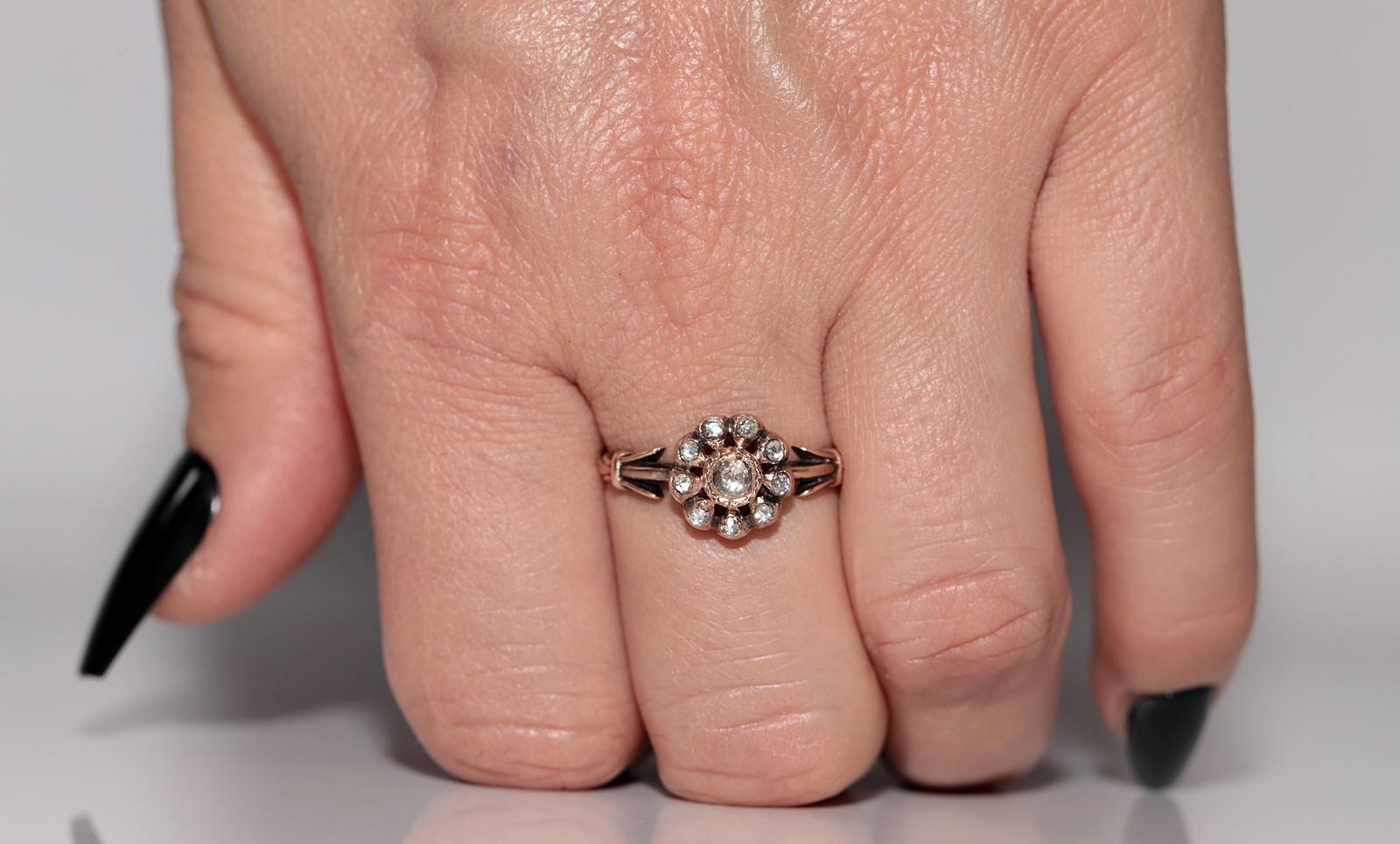 Antique Circa 1900s Ottoman Handcrafted 8k Gold Natural Rose Cut Diamond Ring For Sale 2
