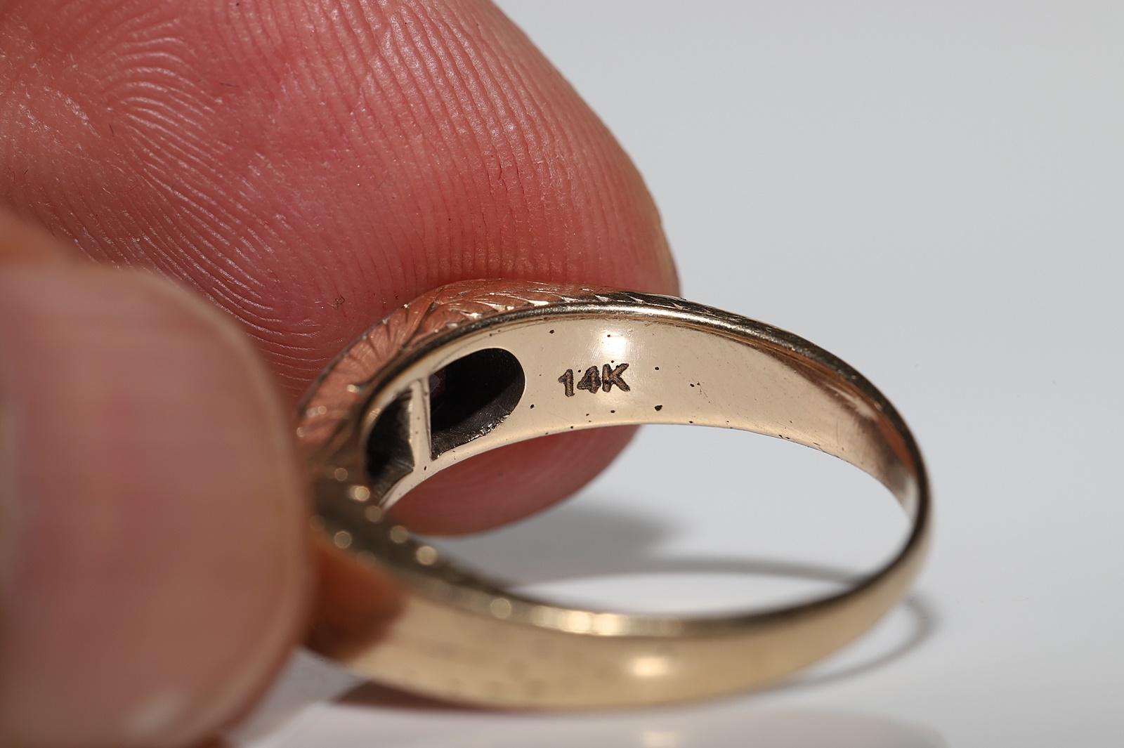 Antiker viktorianischer Ring aus 14 Karat Gold mit natürlichem Diamant und Saphir, um 1900 im Angebot 4