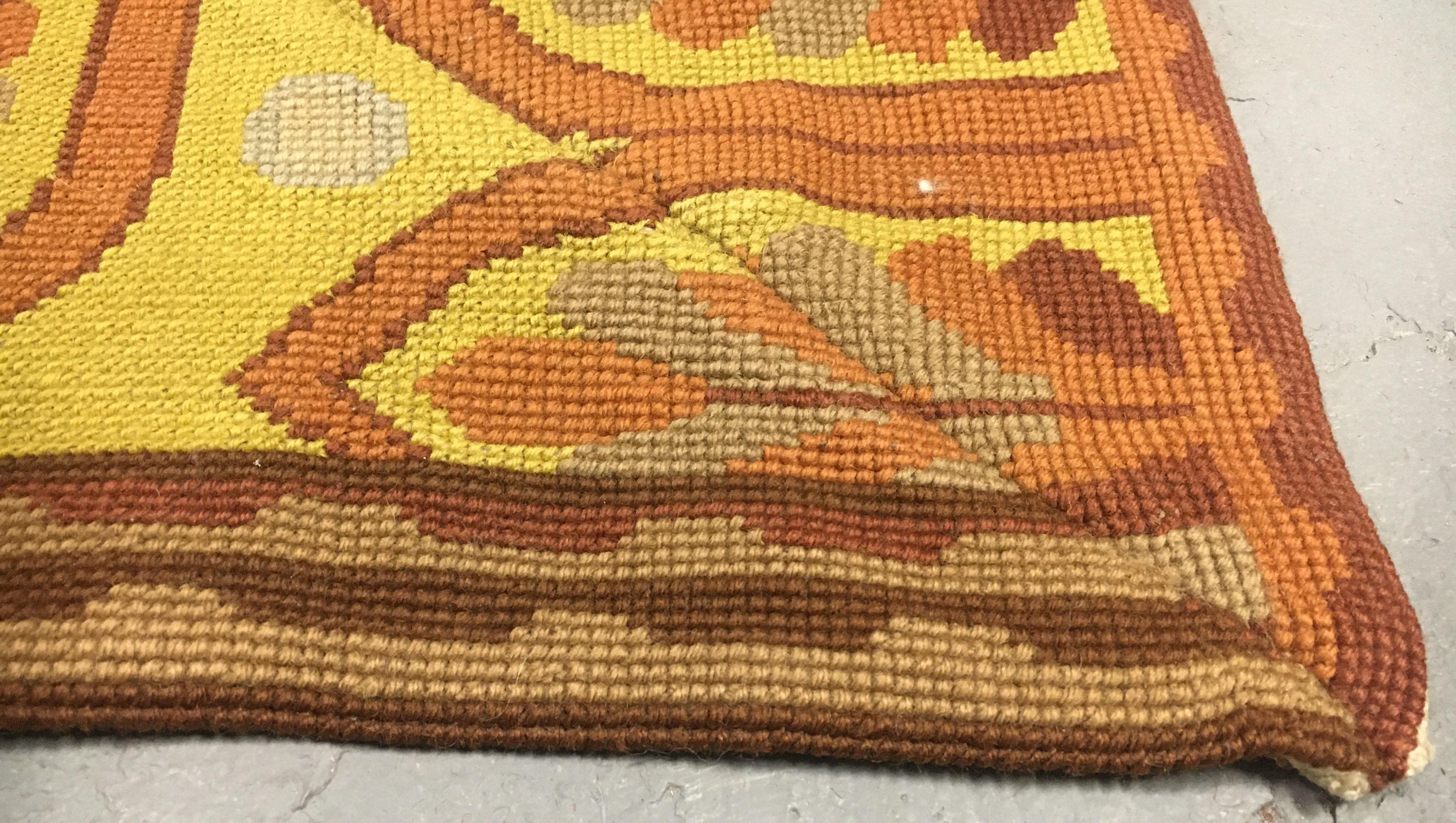 Antique Circa 1910 Brown French Textile Needlepoint Panel, 5'9 x 12'8 en venta 4