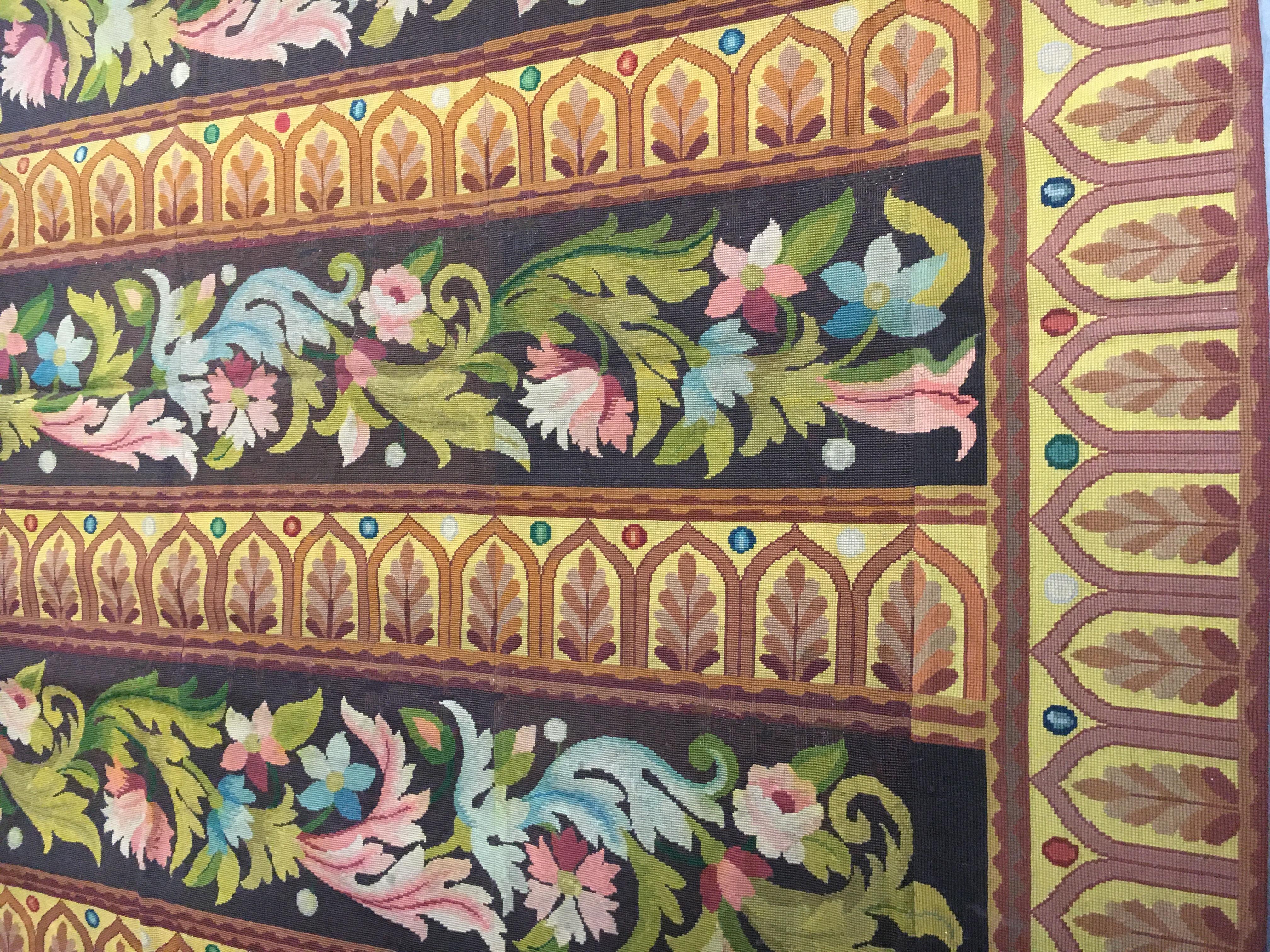 Antique Circa 1910 Brown French Textile Needlepoint Panel, 5'9 x 12'8 en venta 7