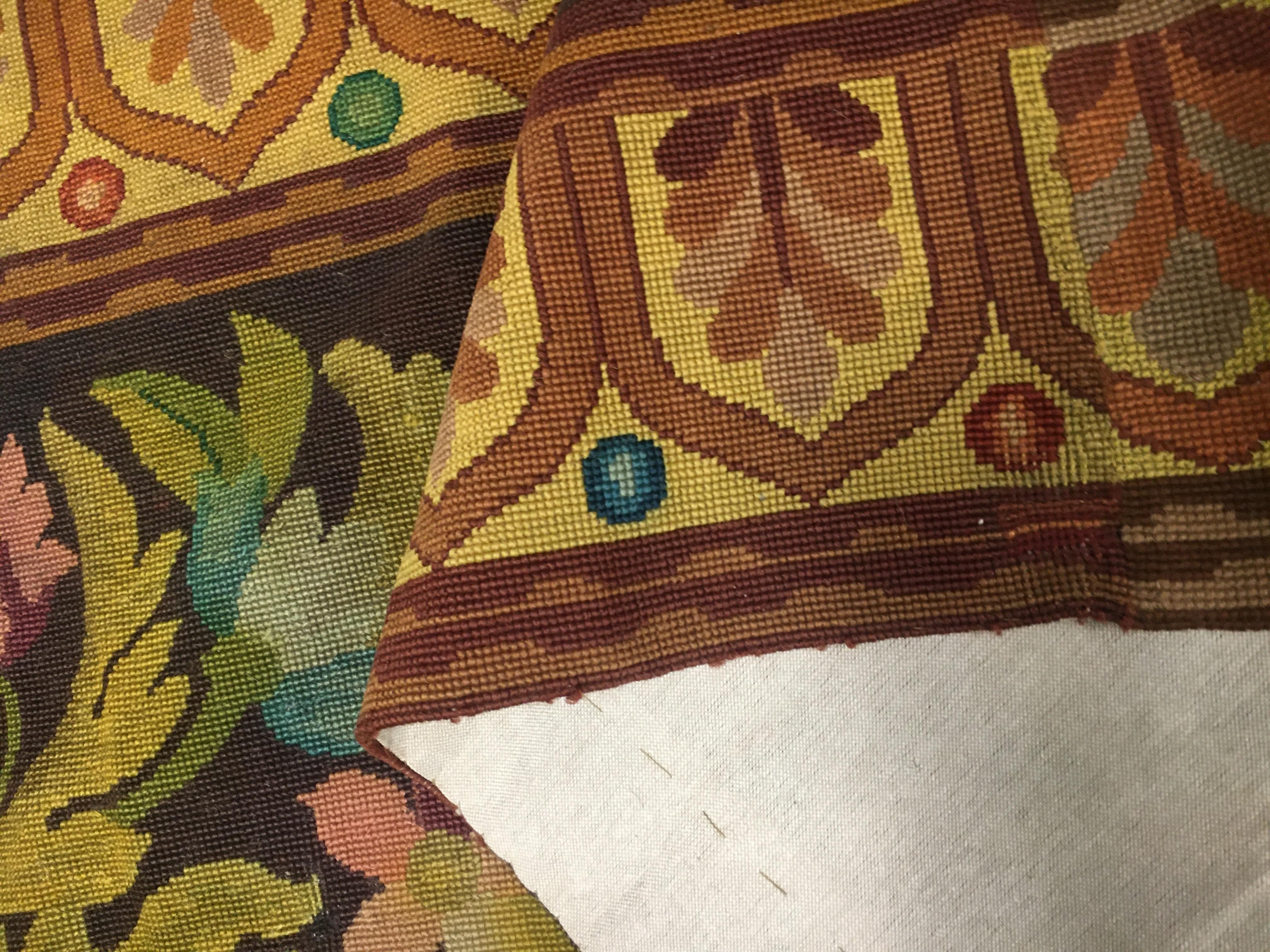 Antique Circa 1910 Brown French Textile Needlepoint Panel, 5'9 x 12'8 Lana en venta