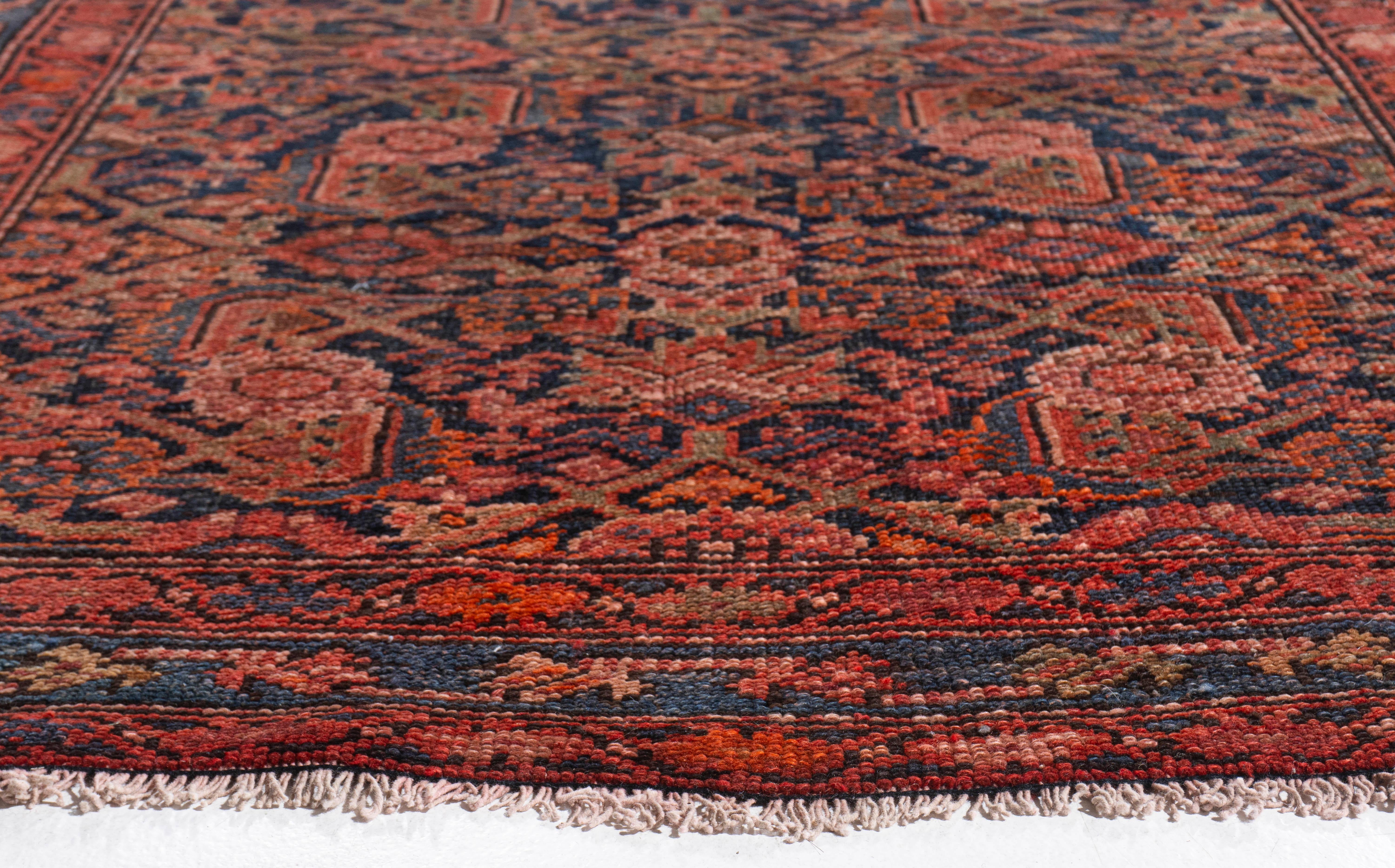 Antico runner annodato a mano rosso persiano Malayer del 1910 circa in vendita 6
