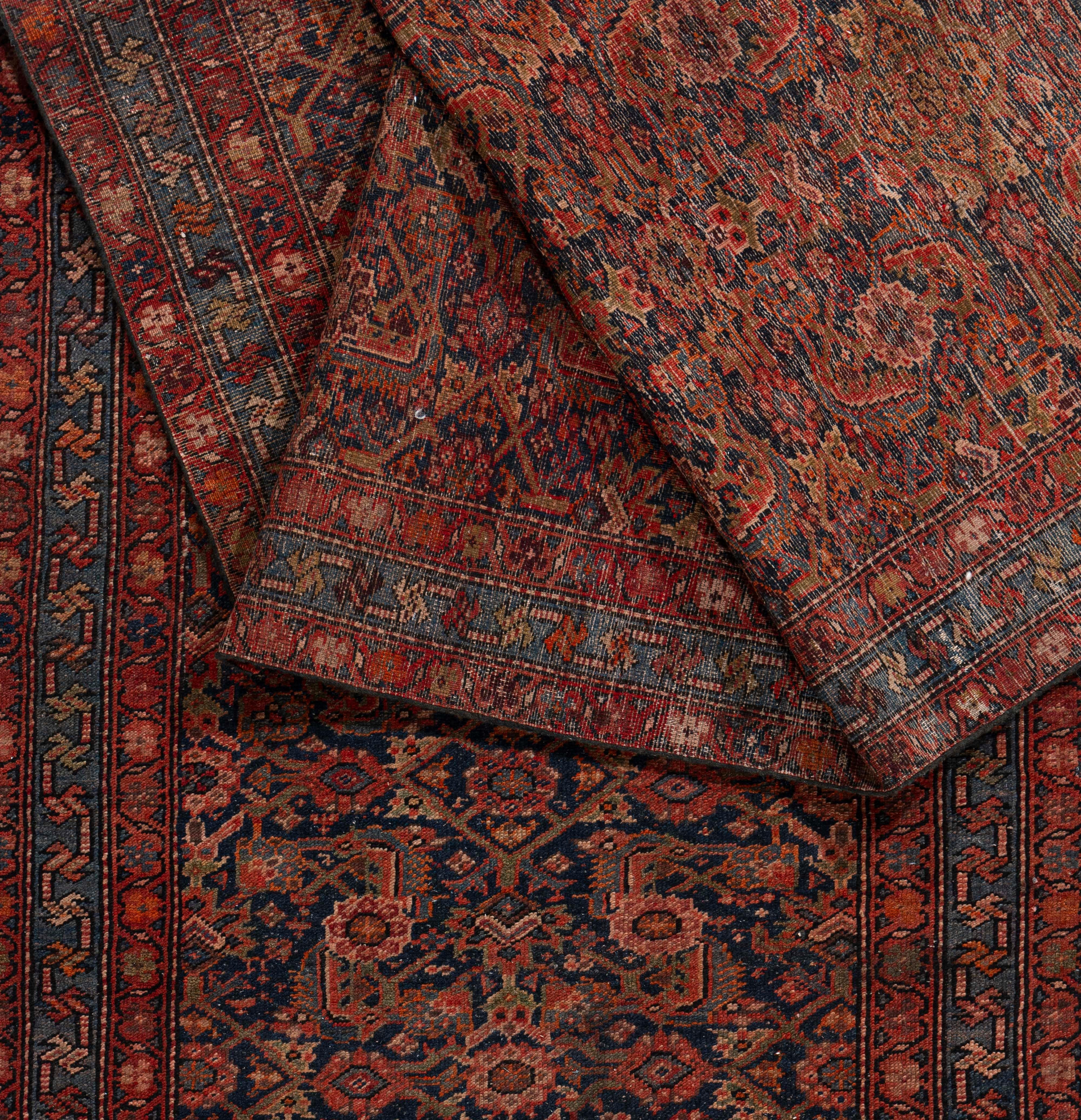 Antico runner annodato a mano rosso persiano Malayer del 1910 circa in vendita 9