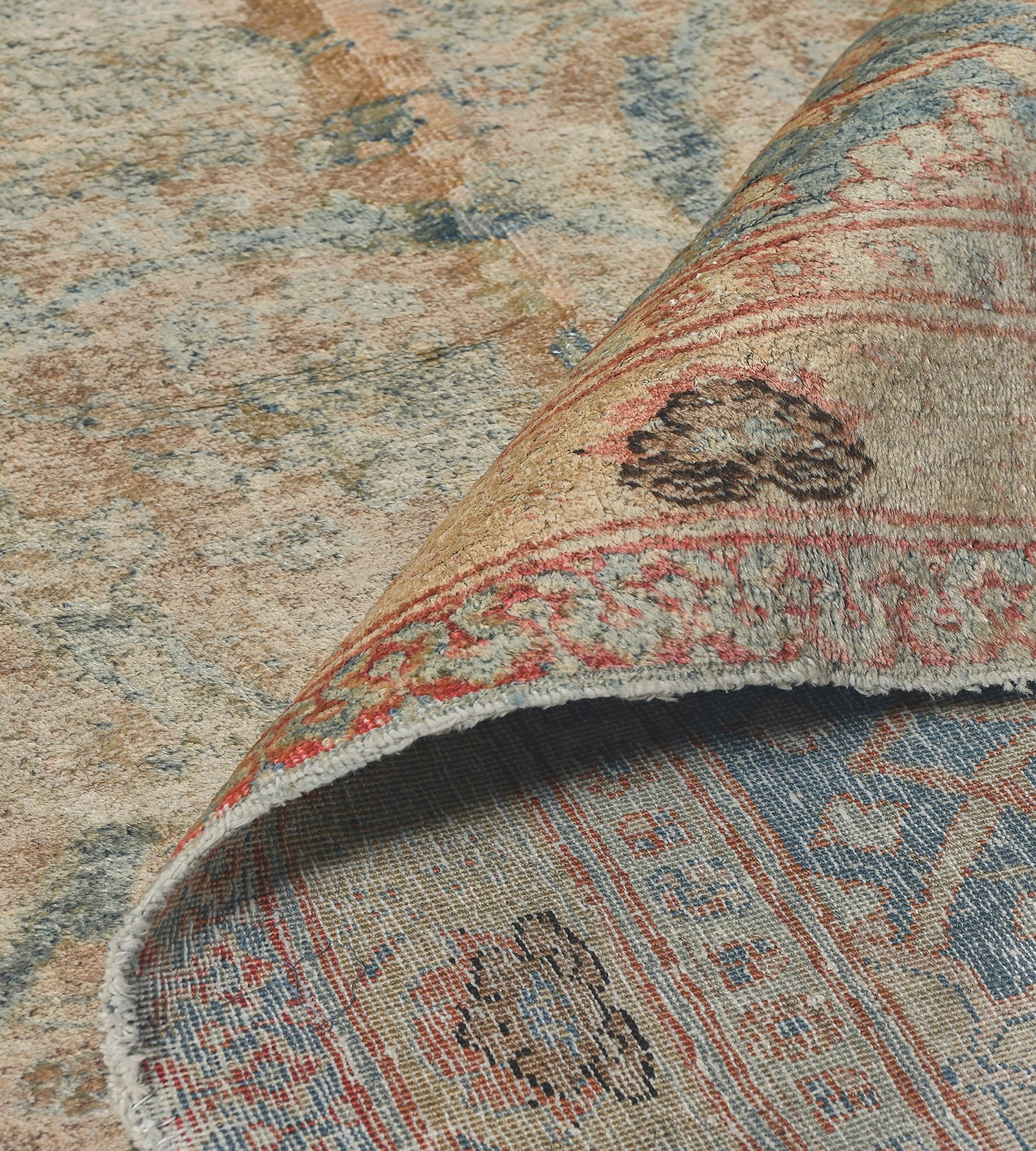 Antiker CIRCA-1910 Persischer Tabriz-Teppich aus Wolle mit rosafarbenem Blumenmuster im Angebot 6