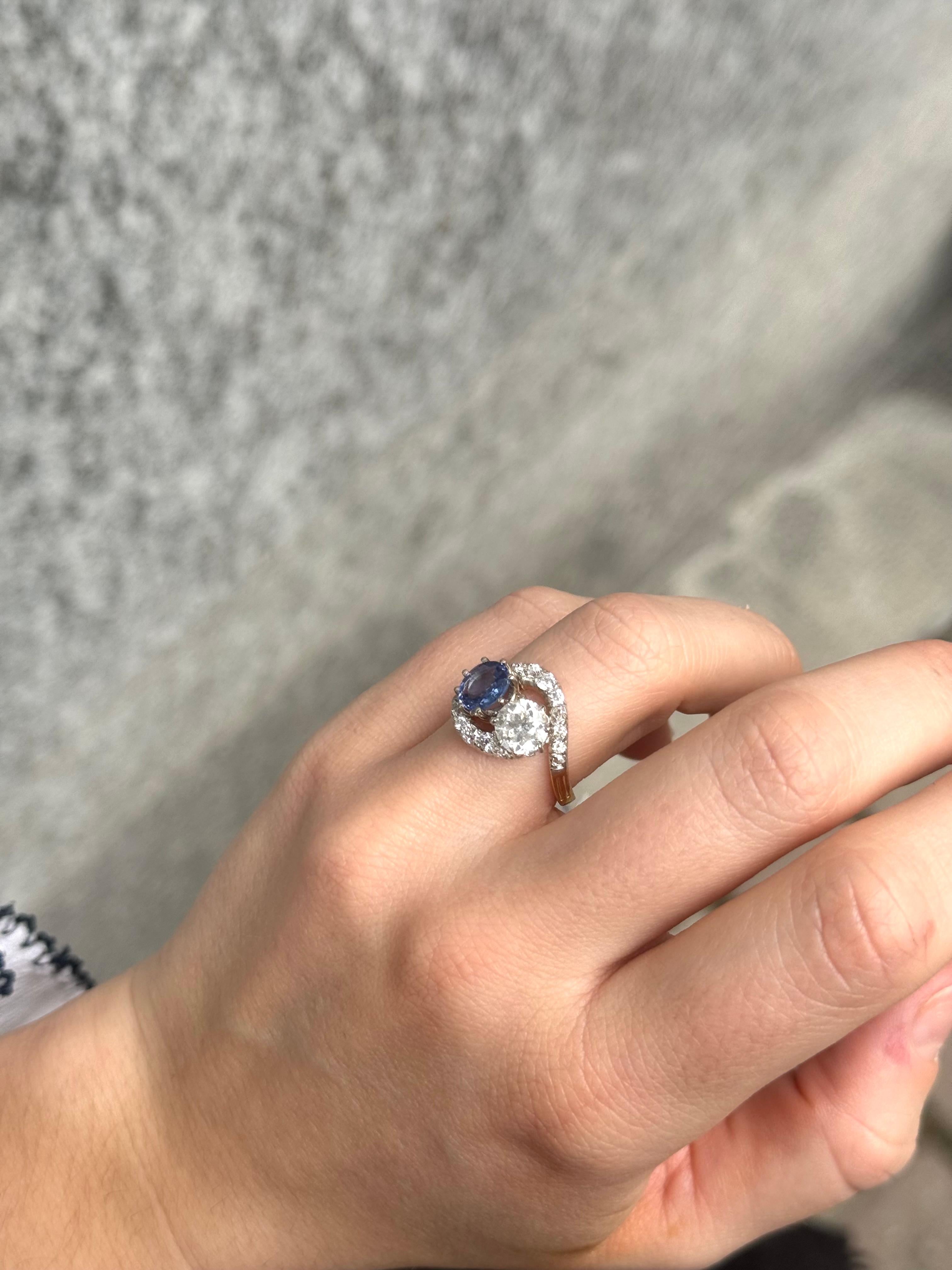 Antique circa 1910  toi et moi Diamond and Sapphire ring For Sale 1