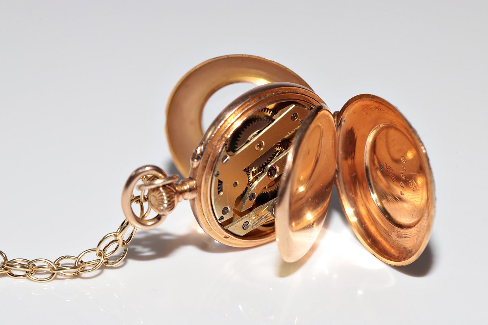 Antique Circa 1910s 18k Gold Pendant Pocket Watches Necklace For Sale 10