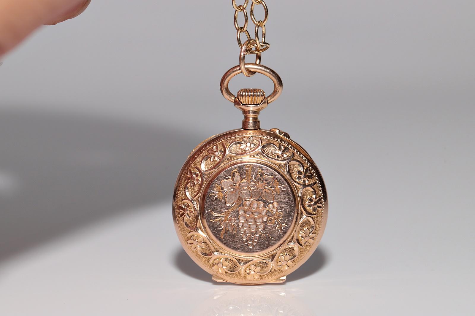 Antique Circa 1910s 18k Gold Pendant Pocket Watches Necklace For Sale 14