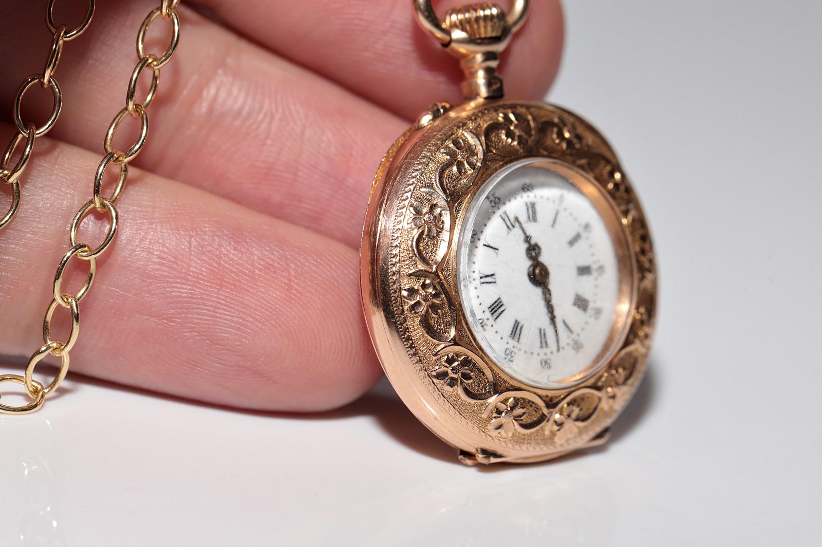 Antique Circa 1910s 18k Gold Pendant Pocket Watches Necklace For Sale 15