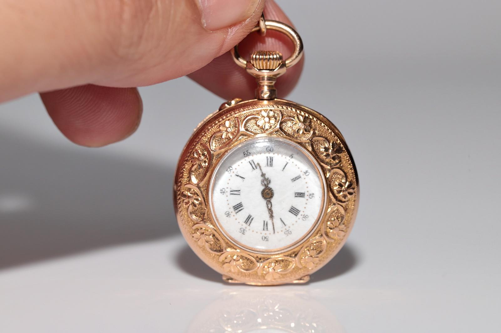 Antique Circa 1910s 18k Gold Pendant Pocket Watches Necklace For Sale 2