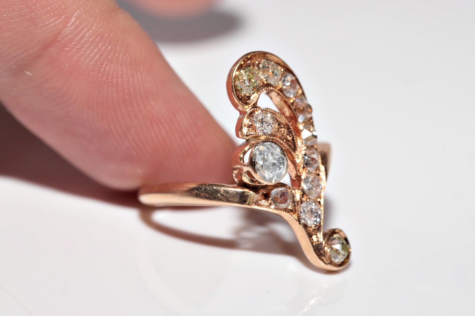 Antike CIRCA 1910er Jugendstil  14k Gold Natürlicher Diamant-Dekorierter Ring im Angebot 3