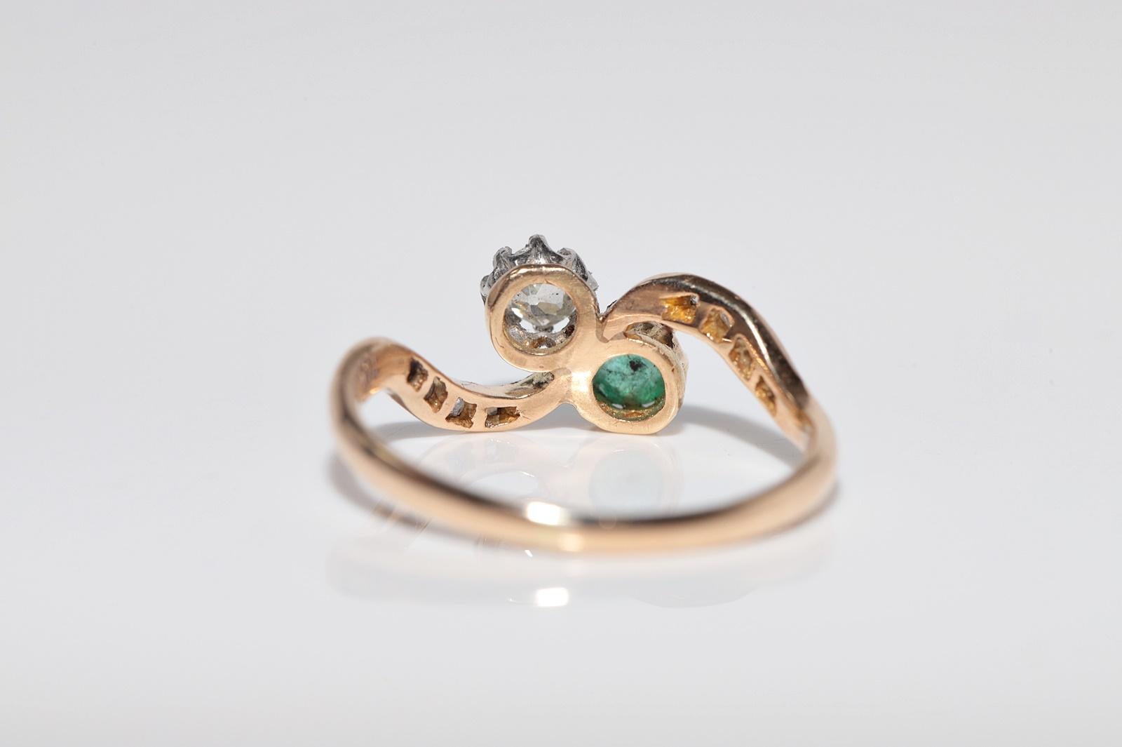 Anello in oro 18k con diamante naturale e smeraldo, antico, CIRCA 1910, Art Nouveau in vendita 3