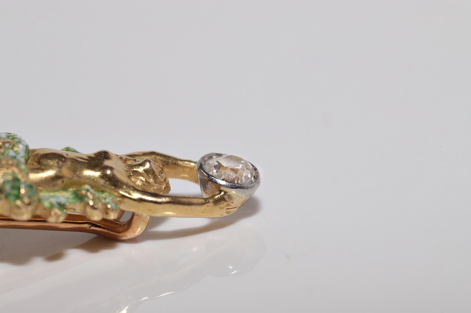 Antique Circa 1910s Art Nouveau 18k Gold Natural Old Cut Diamond Enamel brooch For Sale 11