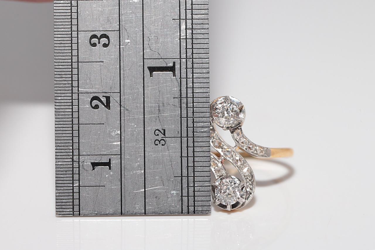 Antique Circa 1910s Art Nouveau Handcrafted 18k Gold Natural Diamond Ring For Sale 4