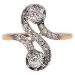 Antique Circa 1910s Art Nouveau Handcrafted 18k Gold Natural Diamond Ring