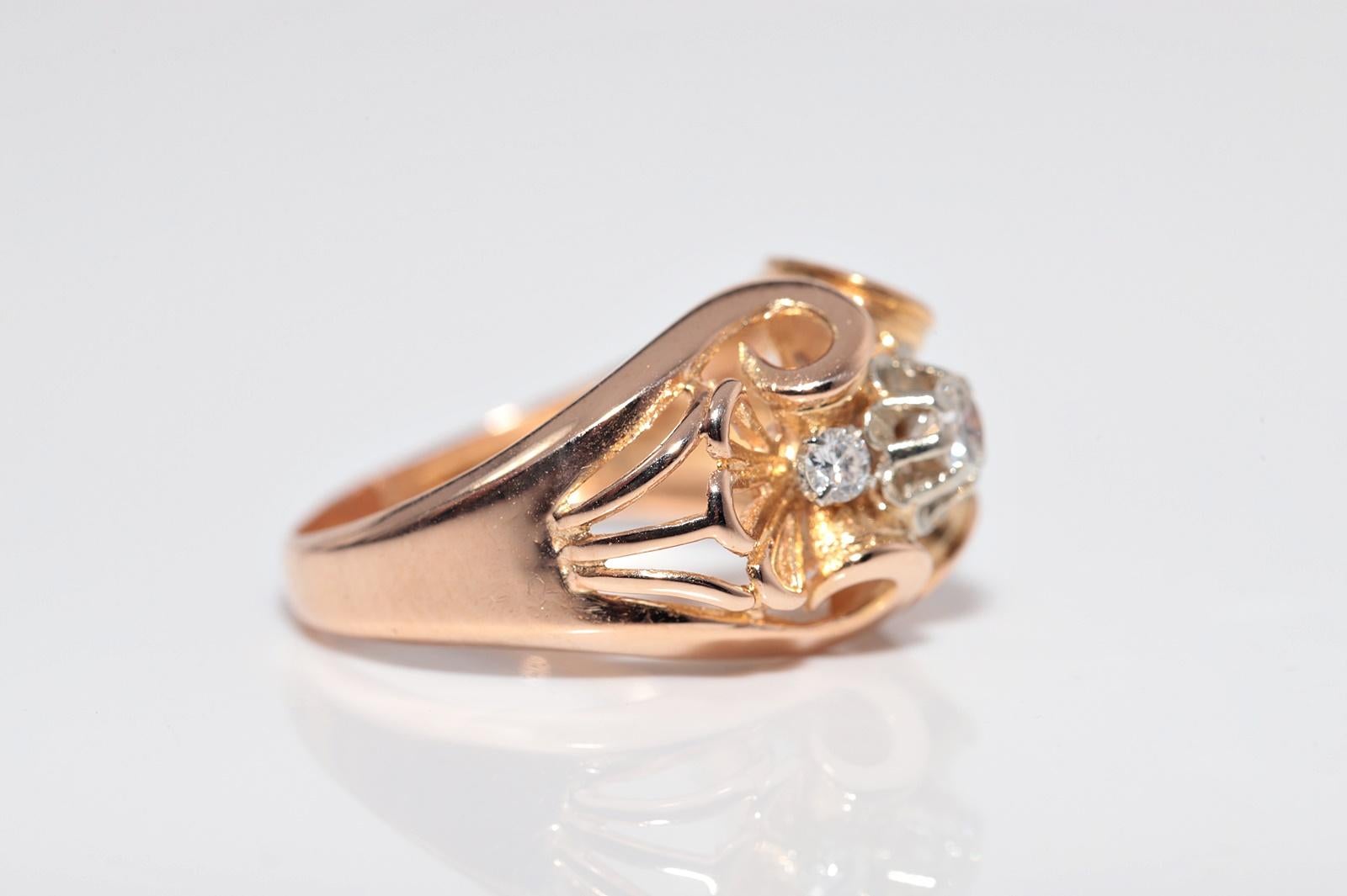 Women's Antique Circa 1910s Handcrafted Art Nouveau 18k Gold Natural Diamond Ring For Sale