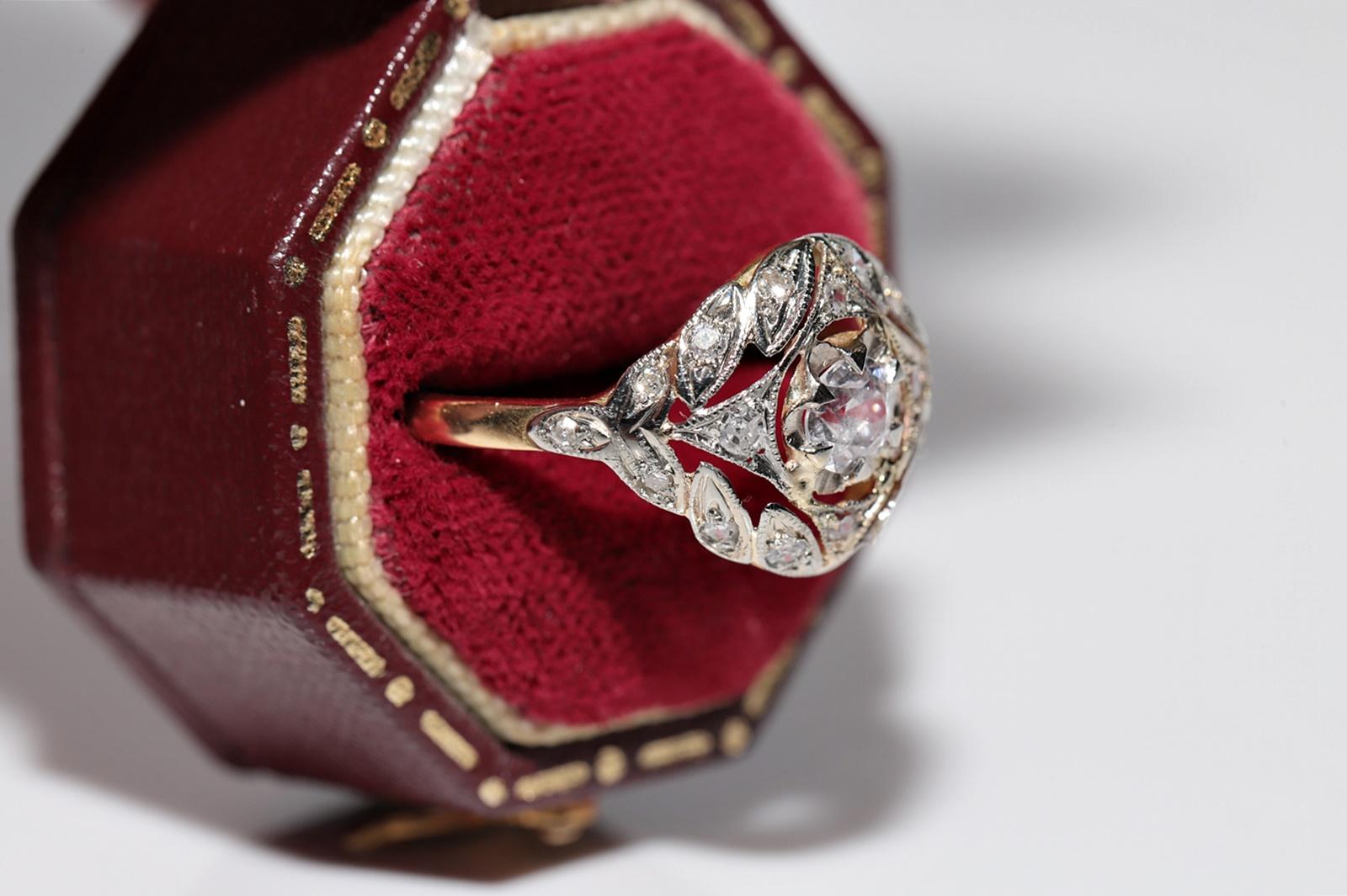 Antique Circa 1915s Art Deco Handcrafted 18k Gold Natural Diamond Ring For Sale 2