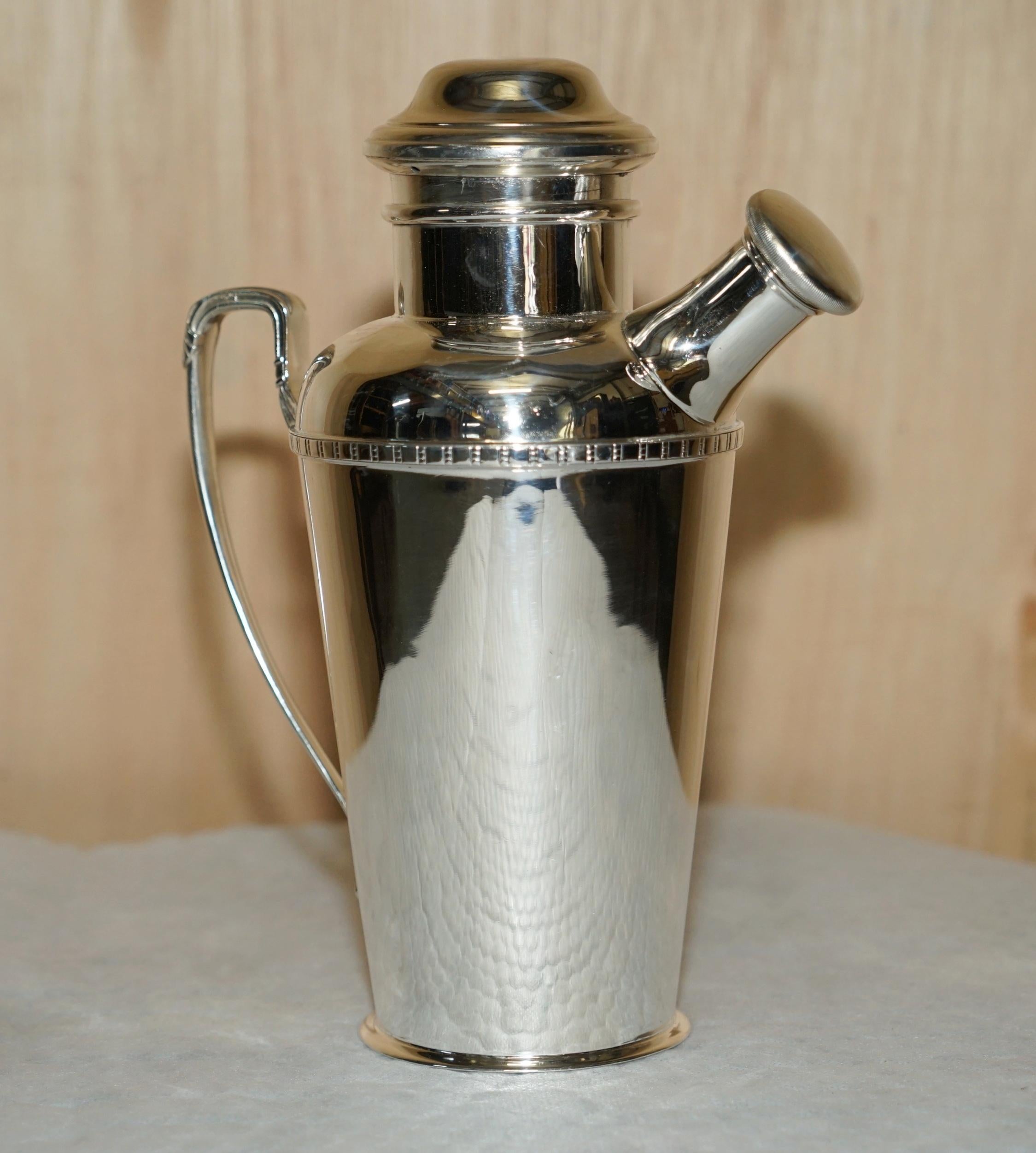 We are delighted to offer for sale this stunning, circa 1920 Art Deco Asprey & Co London EPNS cocktail shaker

A good looking and well made piece, these were made for the London elite in the swinging 1920's who were all things bling and sparkly