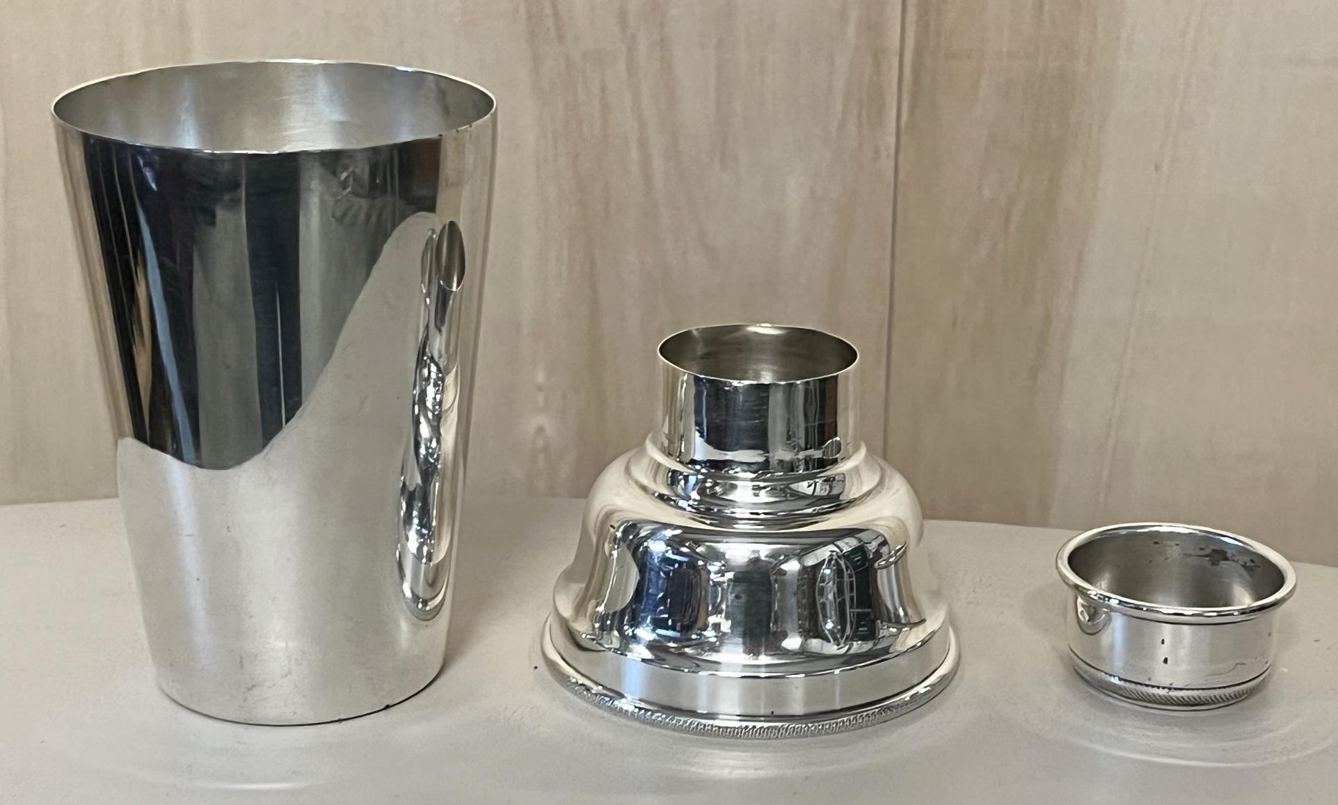 Antiguo circa 1920 Art Decó Coctelera plateada Asprey & Co London Chapado en plata en venta
