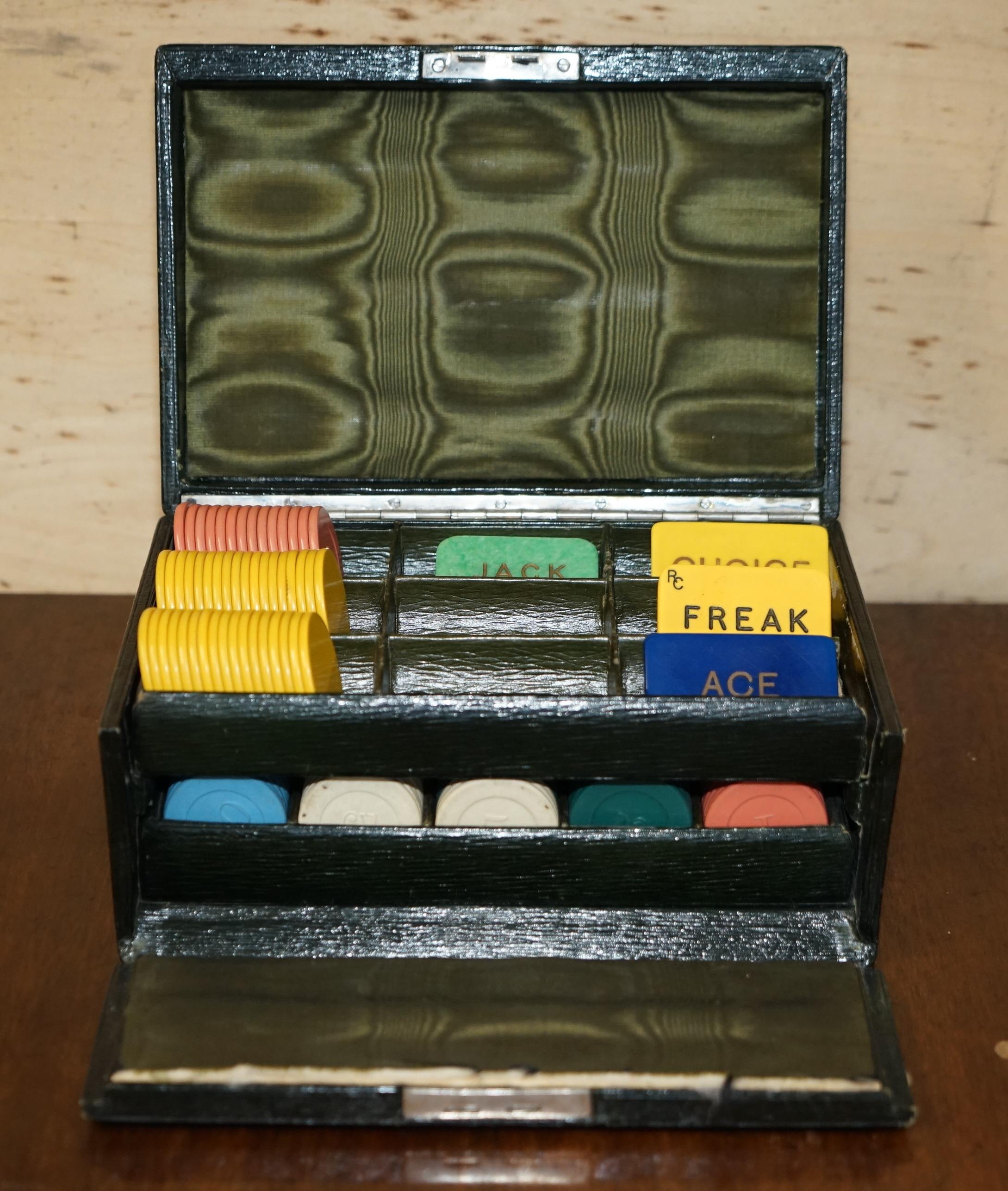 Antique circa 1920 Art Deco Casion Chip Poker Set Green Leather Silk Case 1