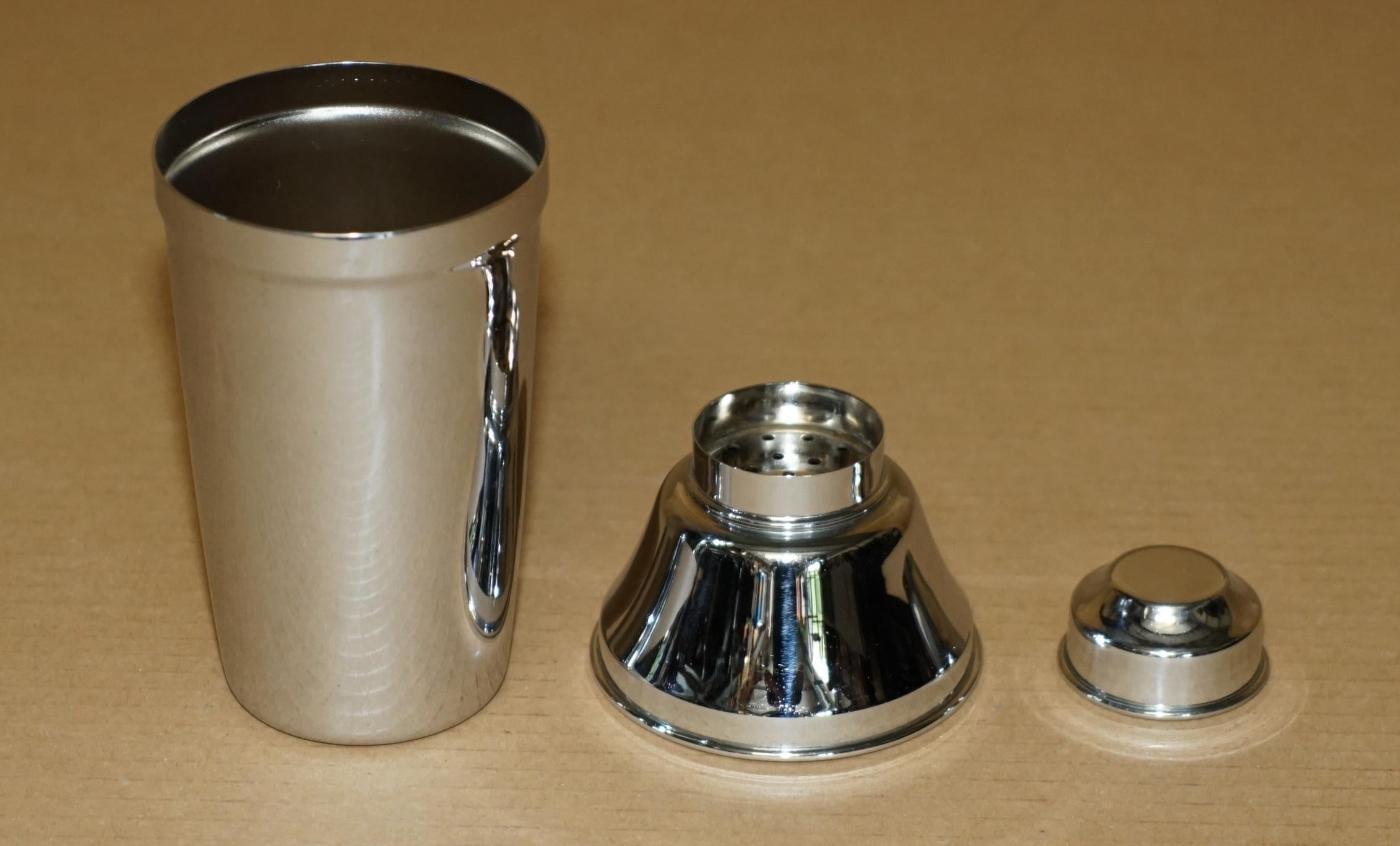 ANTIQUE CIRCA 1920 ART DECO MADE IN ITALY STAMPED SiLVER PLATED COCKTAIL SHAKER In Good Condition For Sale In West Sussex, Pulborough