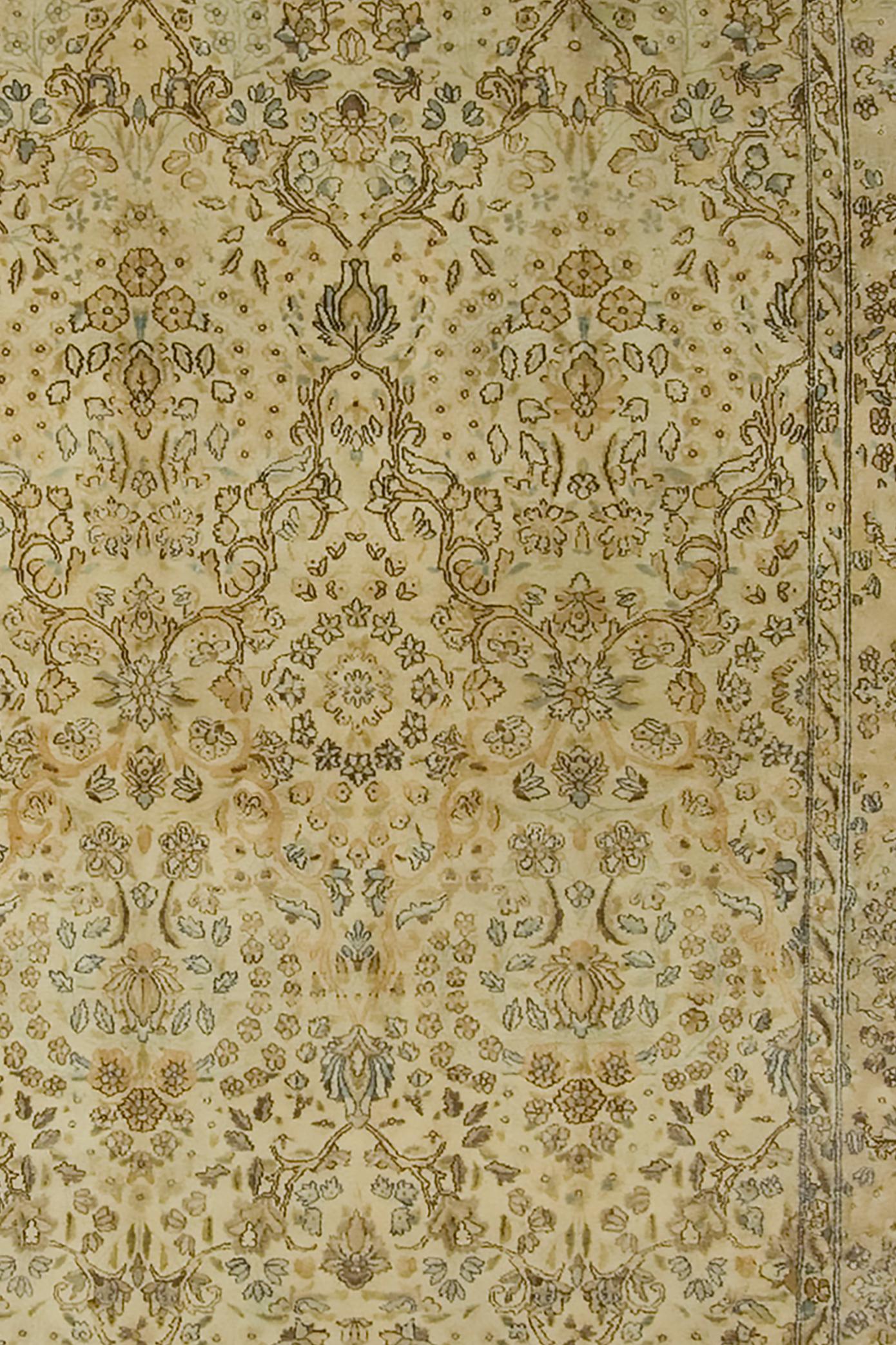 Antique Circa 1920 Beige Kirman Rug Carpet, 5' x 8'9 For Sale 1