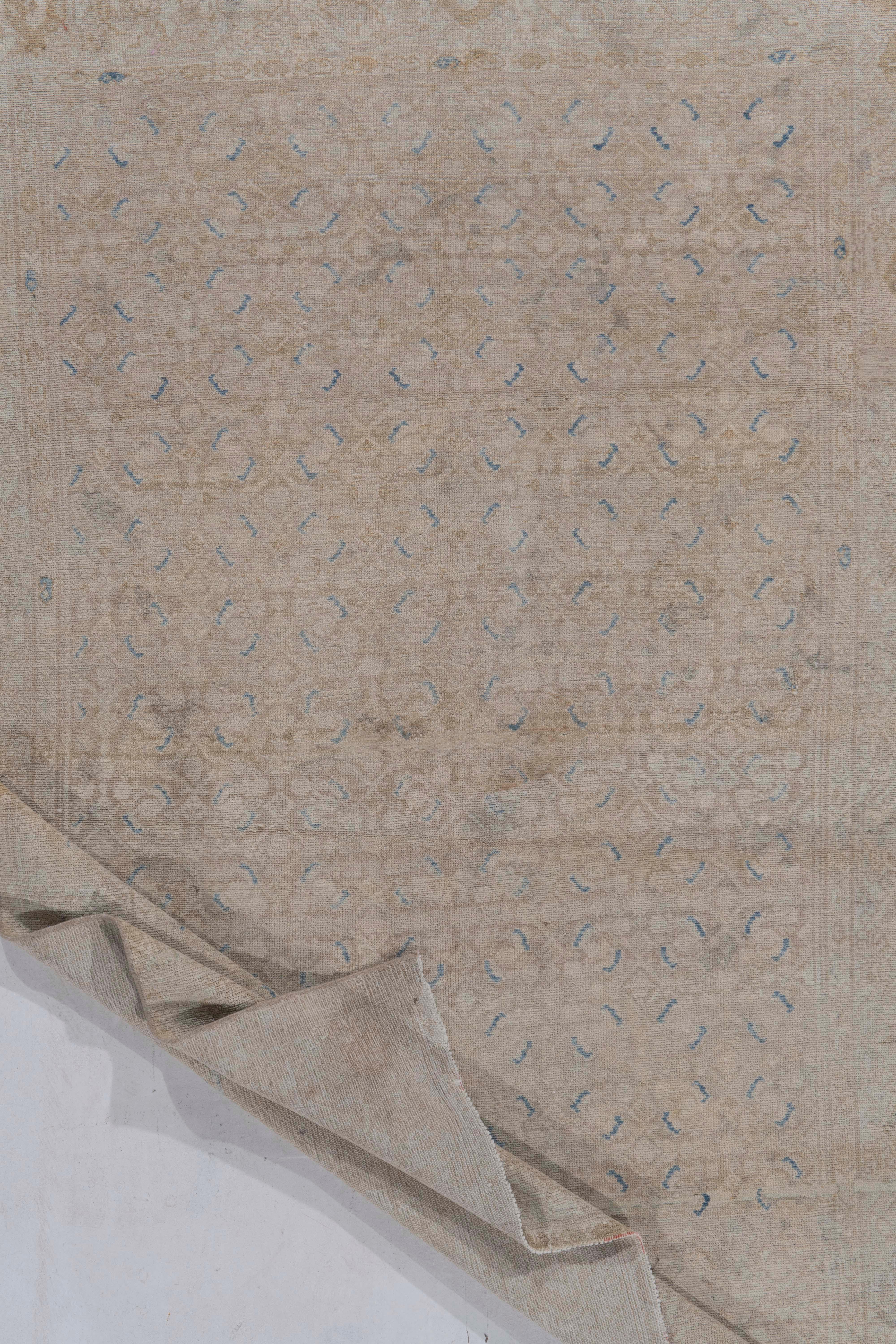 Antike CIRCA 1920 Beige Persisch Malayer Hand Knüpfteppich 4' X 6'2. Antiker persischer Malayer Teppich. Teppiche aus Malayer, östlich von Hamadan, können als qualitativ hochwertige Hamadan-Teppiche angesehen werden und weisen ähnliche strukturelle