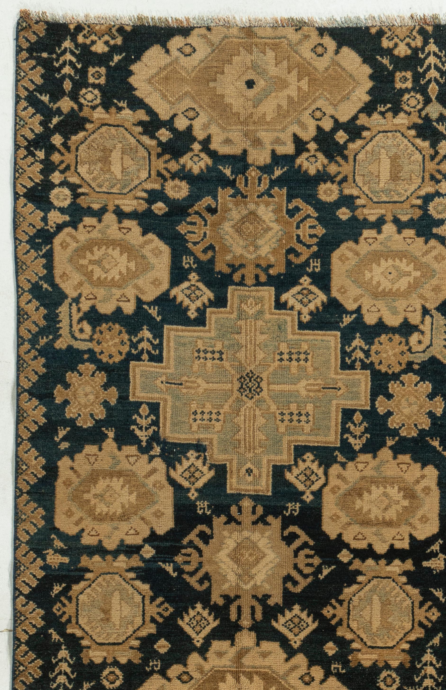 Antico tappeto blu persiano Malayer annodato a mano del 1920 circa in vendita 4