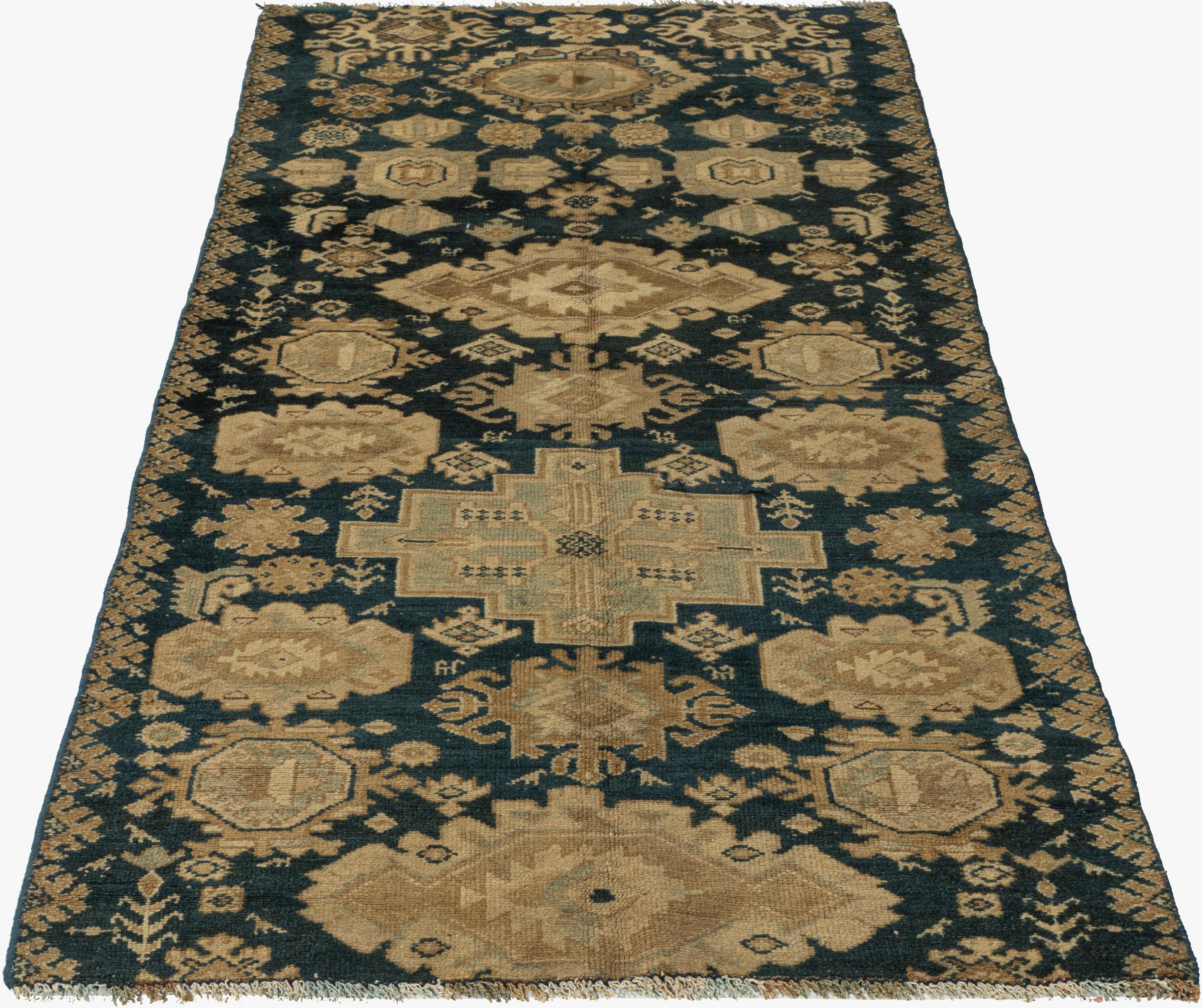 Antico tappeto blu persiano Malayer annodato a mano del 1920 circa in vendita 8