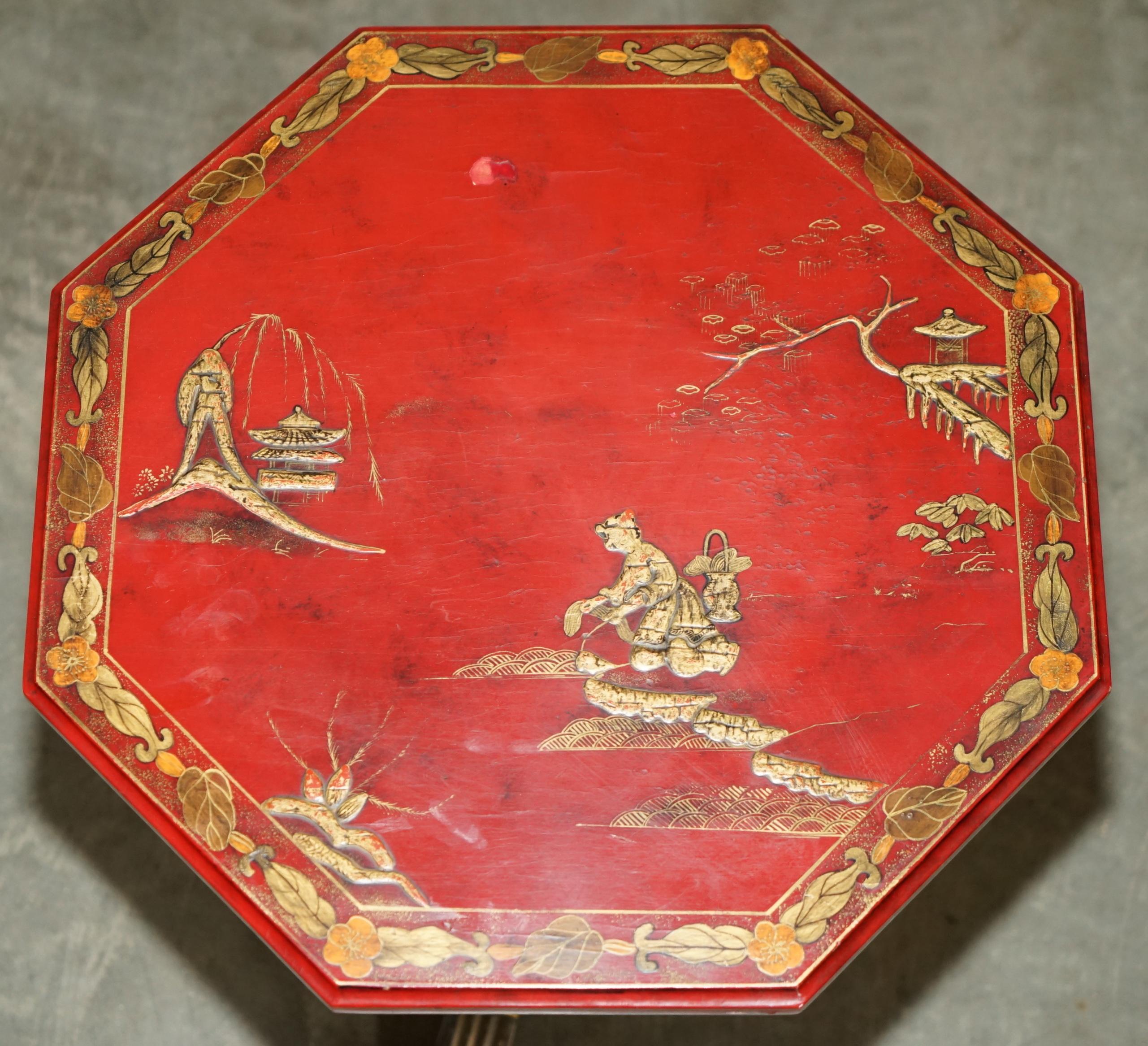 Chinese ANTIQUE CIRCA 1920 CHINESE CHINOiSERIE BRASS FRAMED SIDE END LAMP WINE TABLE For Sale