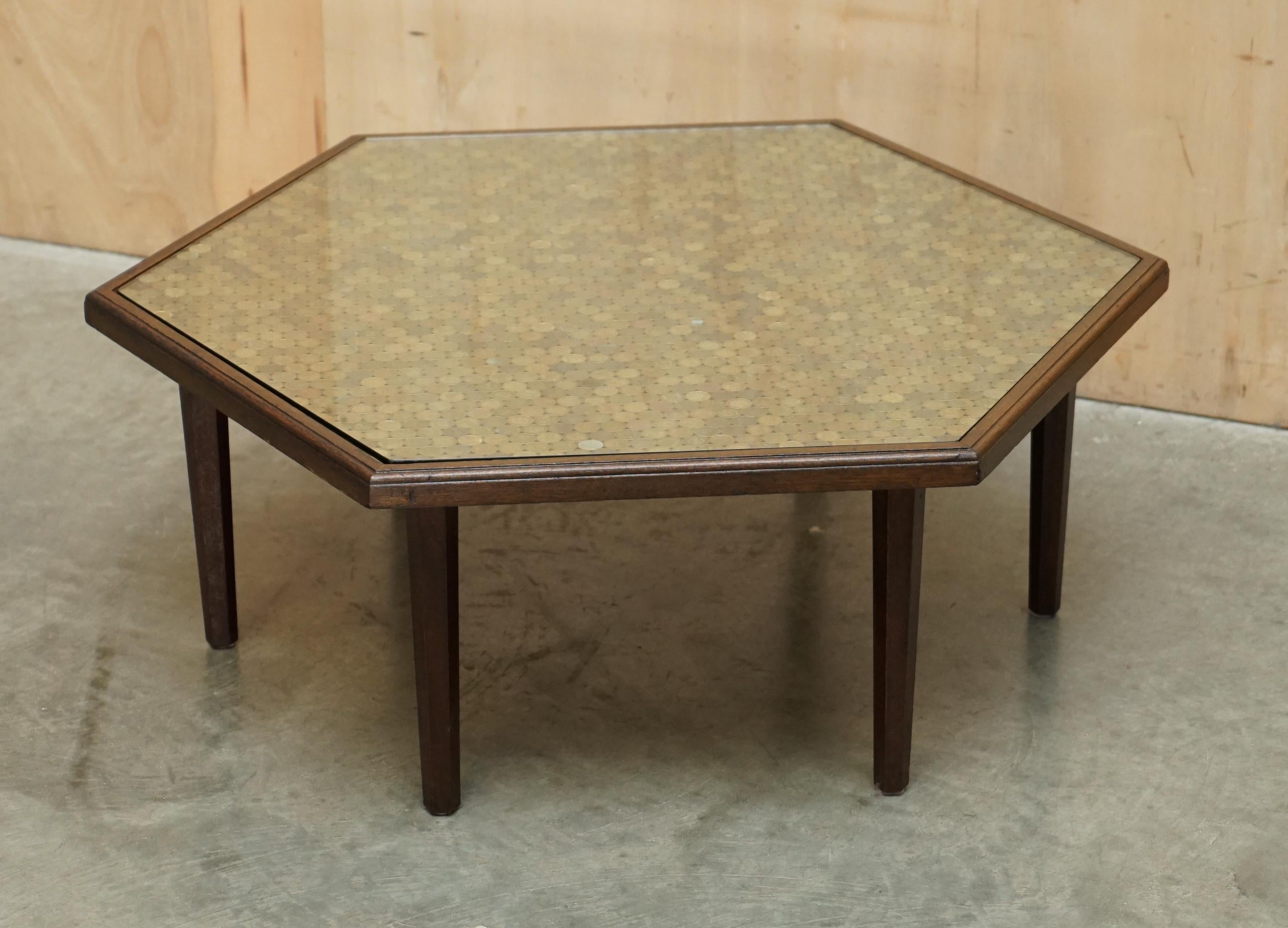 Art Deco ANTIQUE CIRCA 1920 COFFEE TABLE COVERS IN ENGLISH THREE PENCE COINS FROM 1940's For Sale