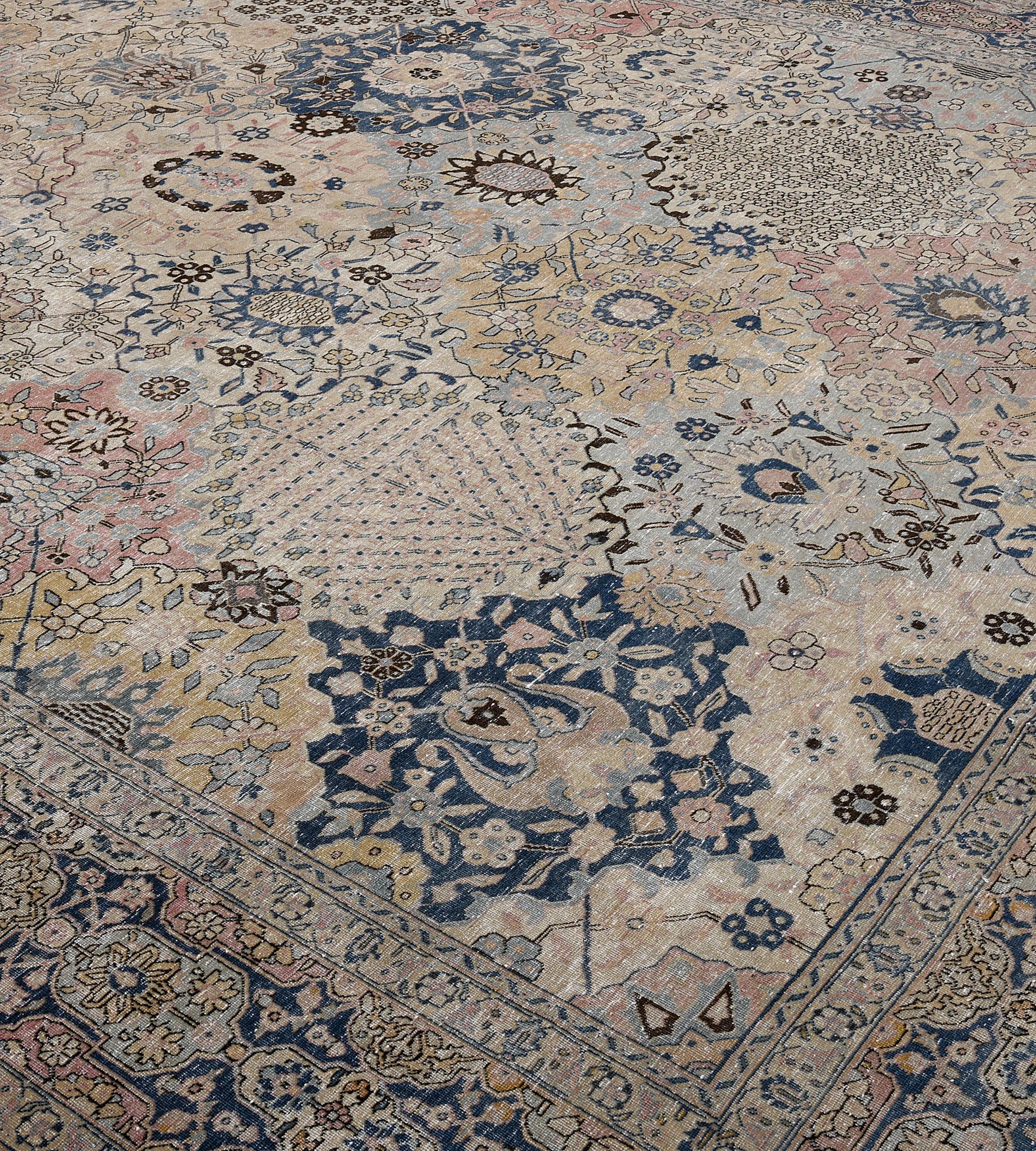 Annodato a mano Tappeto Tabriz antico, CIRCA 1920, floreale persiano in vendita