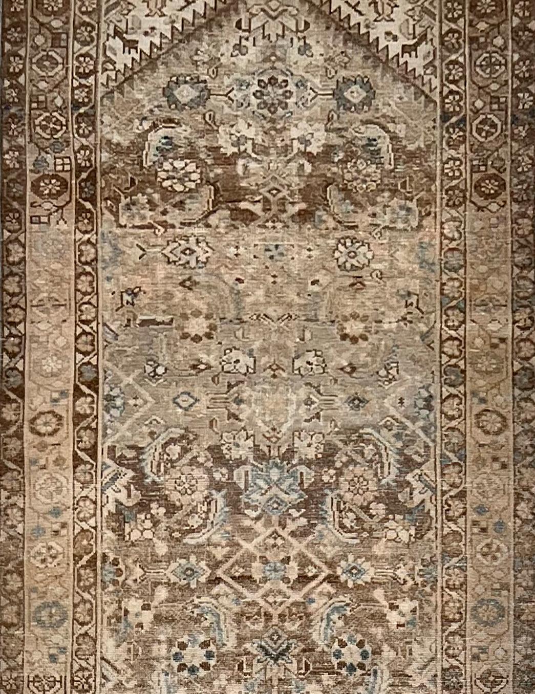 Antique Circa 1920 Light Gray Malayer Hand Knotted Runner 3'5 X 12'7 en venta 1