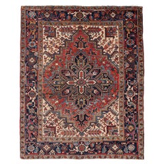 Antigua Alfombra Persa Heriz Roja Anudada a Mano Circa 1920 5'11 X 7'4
