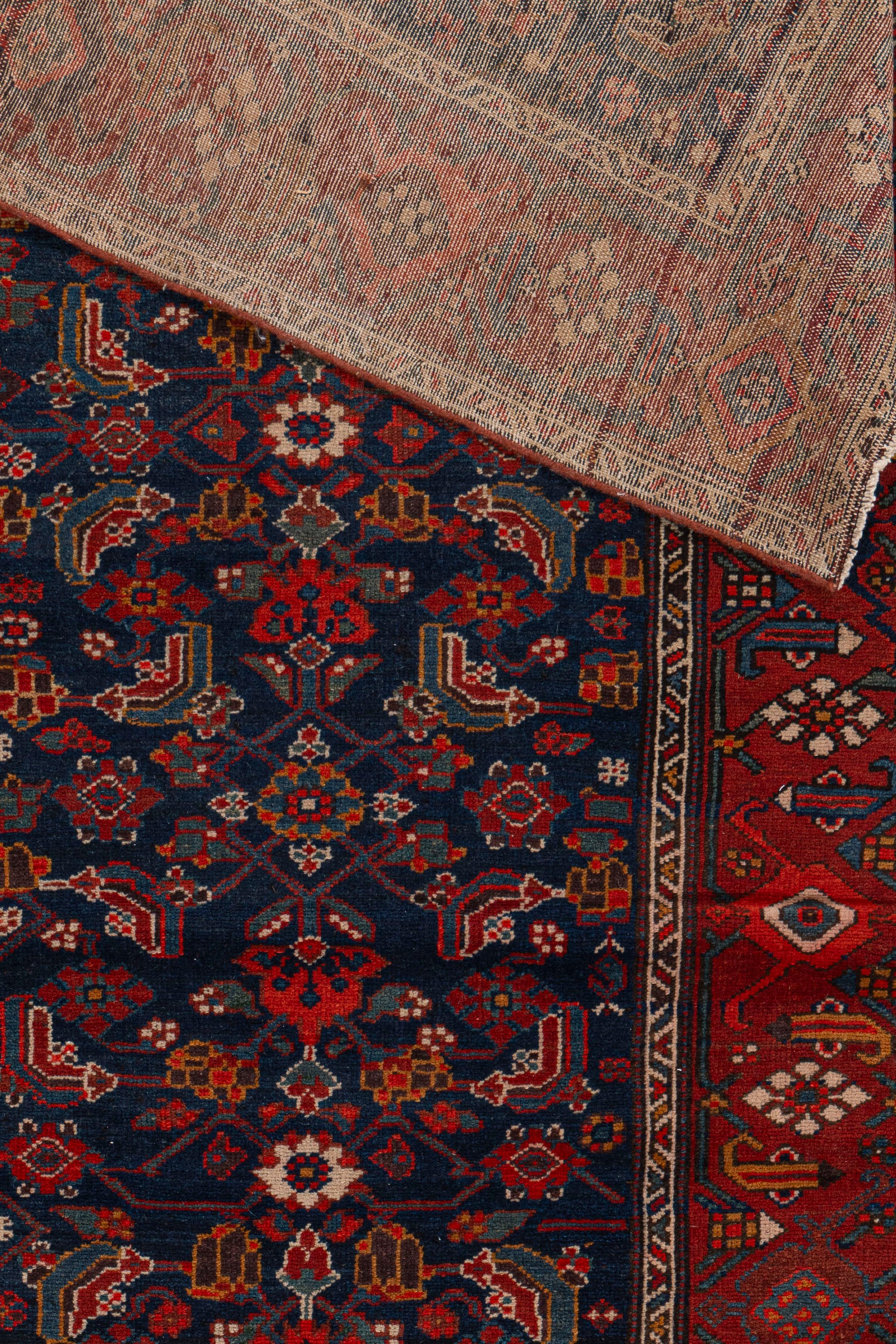 Antiker roter persischer Malayer-Läufer, handgeknüpft, um 1920 im Angebot 3