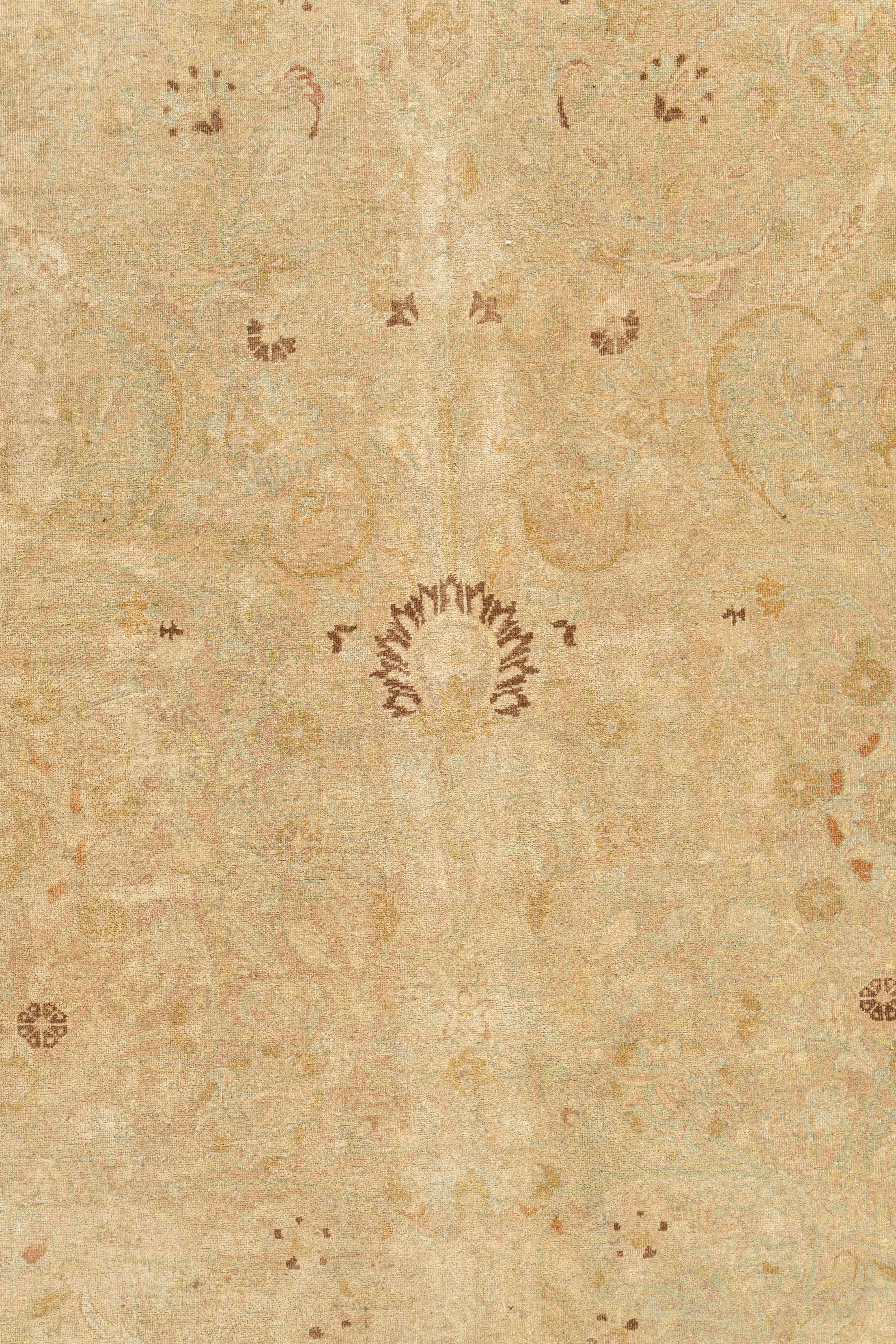 Antico Tappeto Persiano Meshad Annodato a Mano CIRCA 1920 in vendita 2