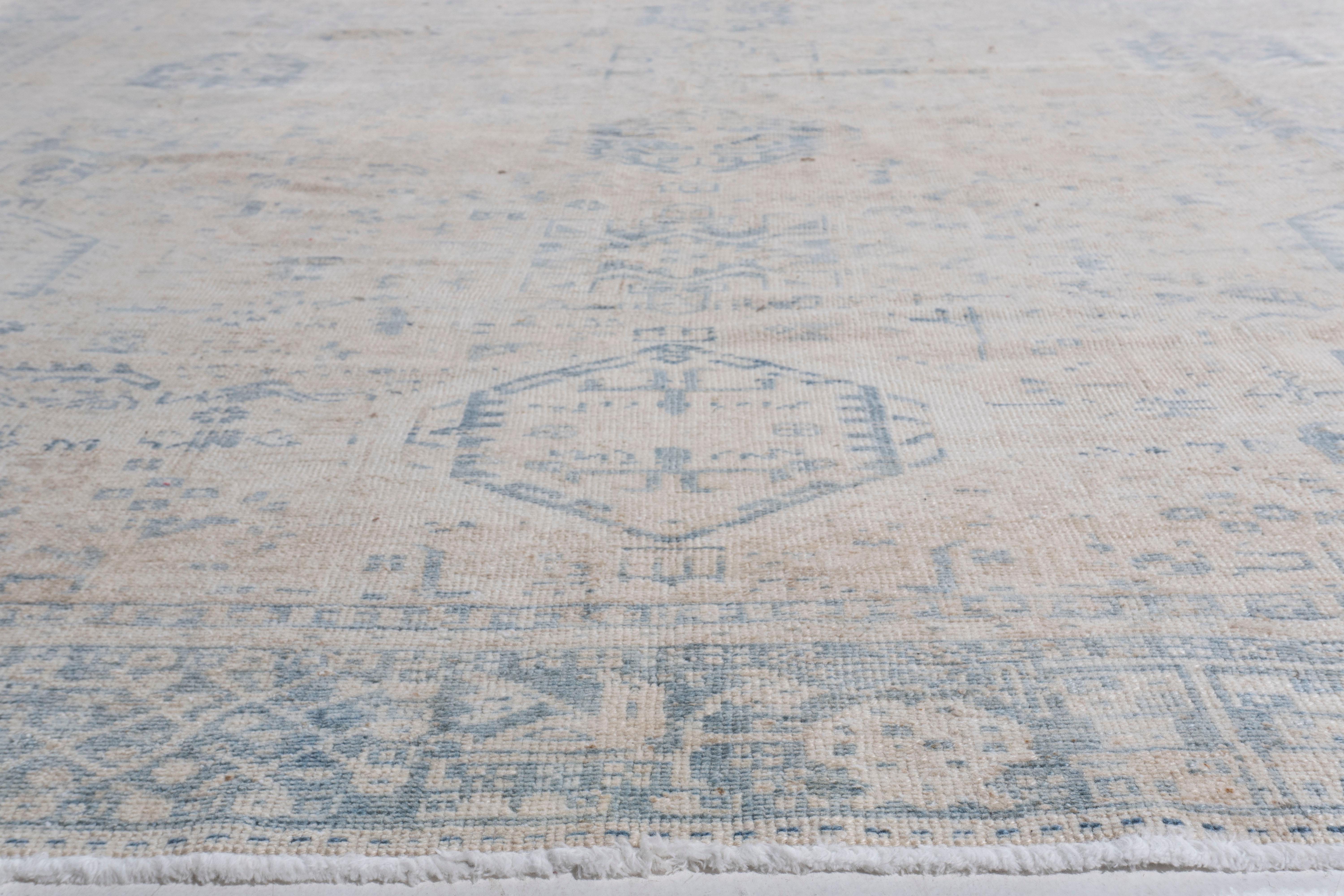 Antico Tappeto Heriz Persiano Sobrio 1920 circa, annodato a mano 8'4 X 11' in vendita 1