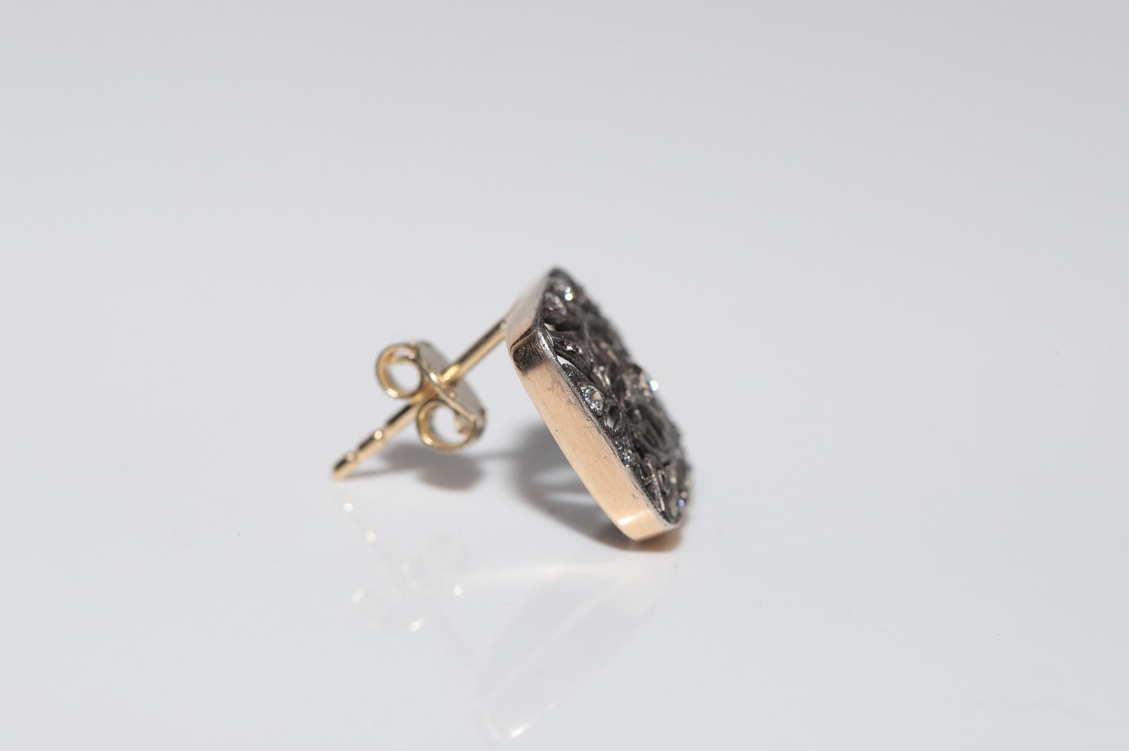 Antique Circa 1920s 14k Gold Top Silver Natural Diamond Decorated Earring In Good Condition For Sale In Fatih/İstanbul, 34