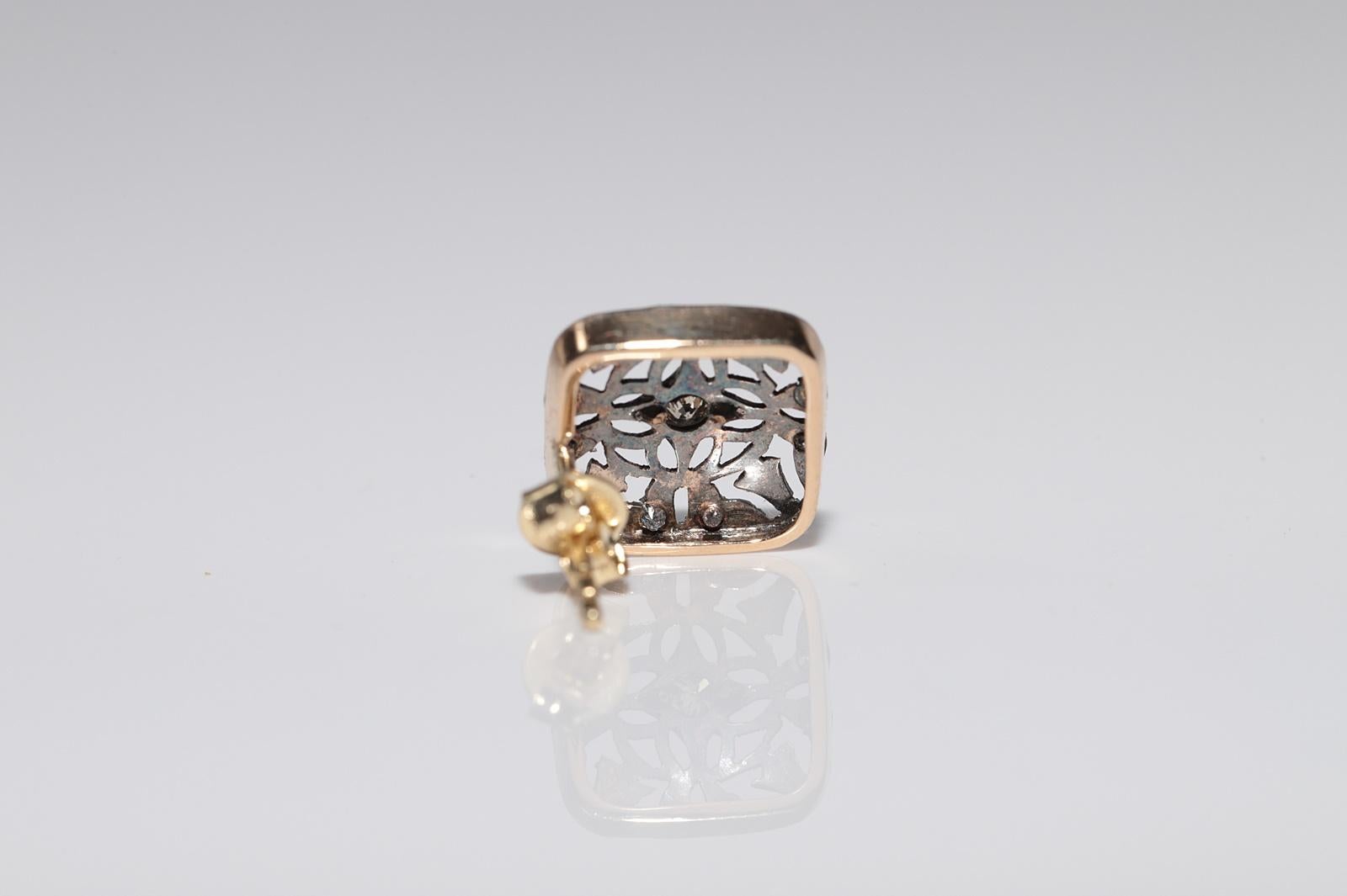 Antique Circa 1920s 14k Gold Top Silver Natural Diamond Decorated Earring For Sale 3
