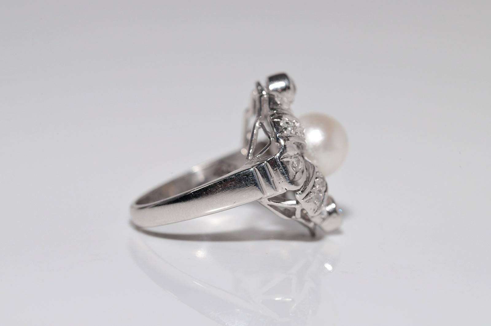 Anello antico CIRCA 1920 in oro 18k Art Decor con diamanti naturali e perle in vendita 4