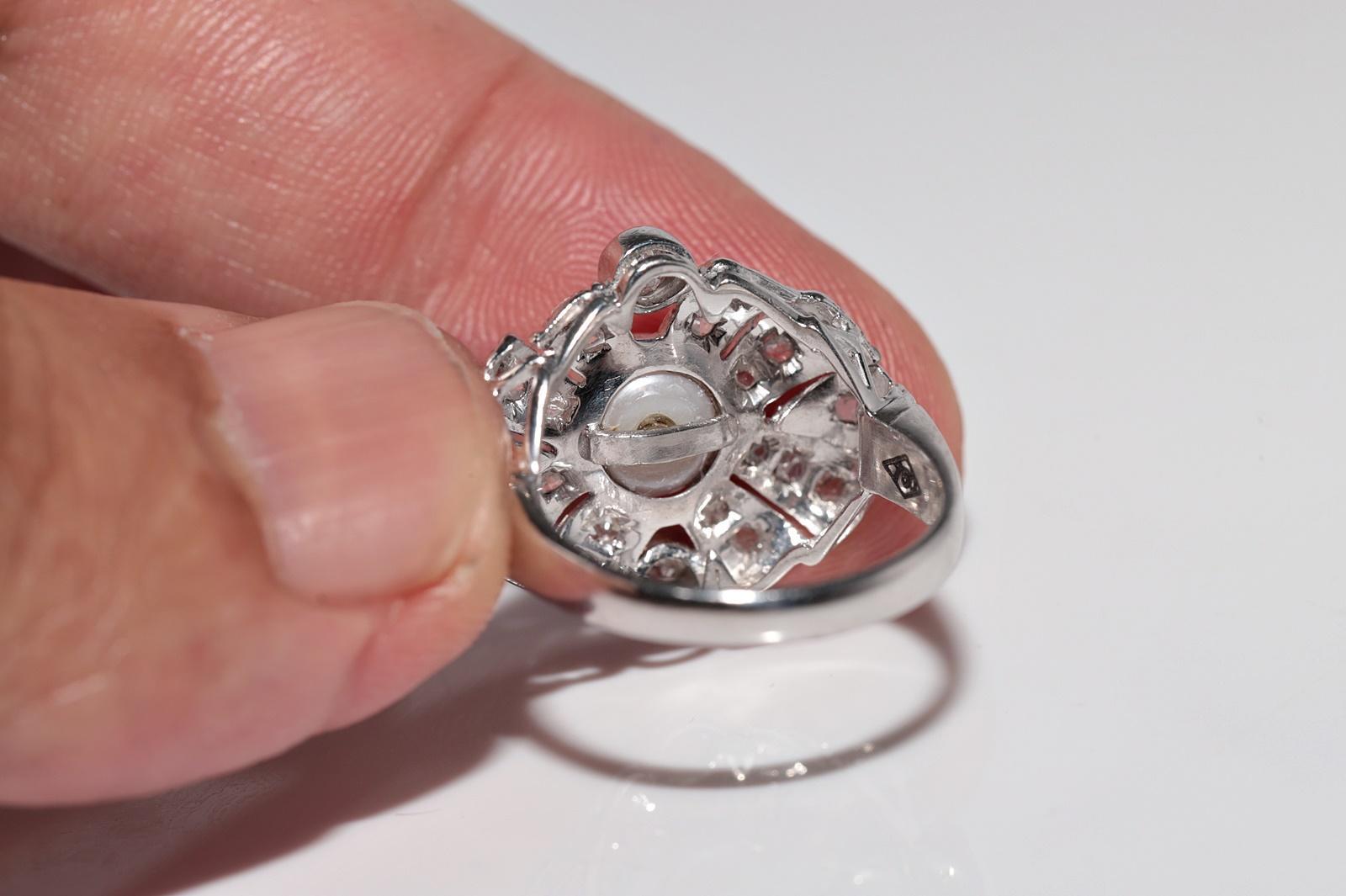 Antique Circa 1920s 18k Gold Art Deco Natural Diamond And Pearl Decorated Ring For Sale 10
