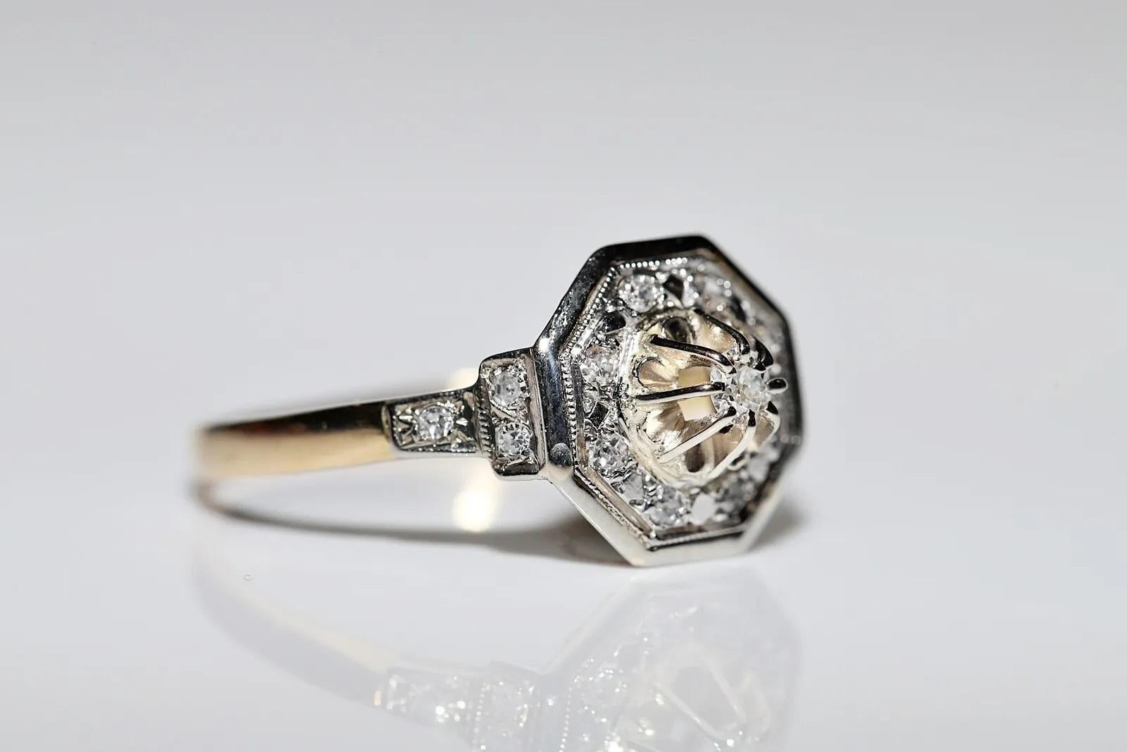 Antique Circa 1920s 18k Gold Art Deco Natural Diamond Decorated Ring For Sale 7